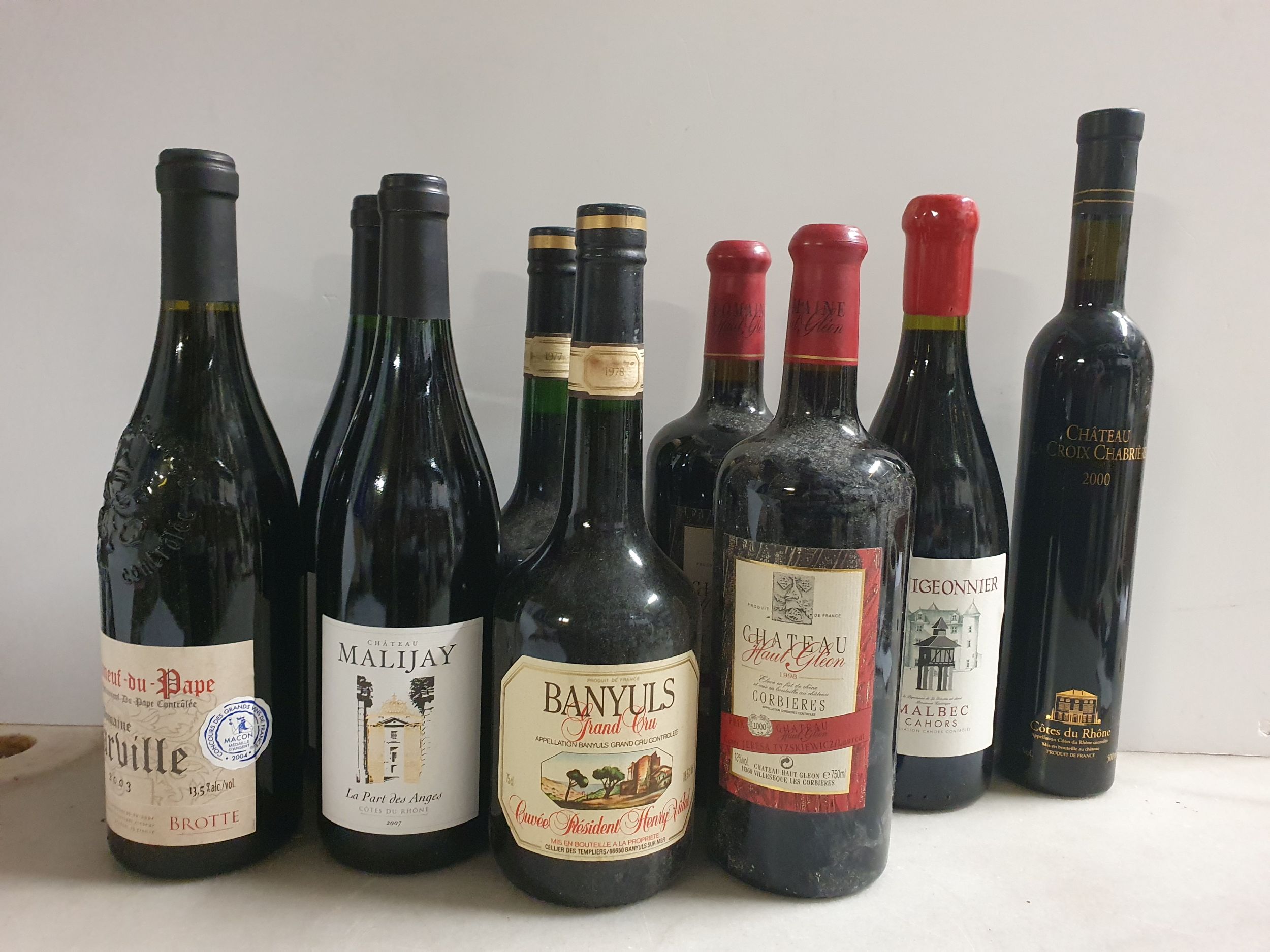 10 bouteilles  VINS DIVERS 