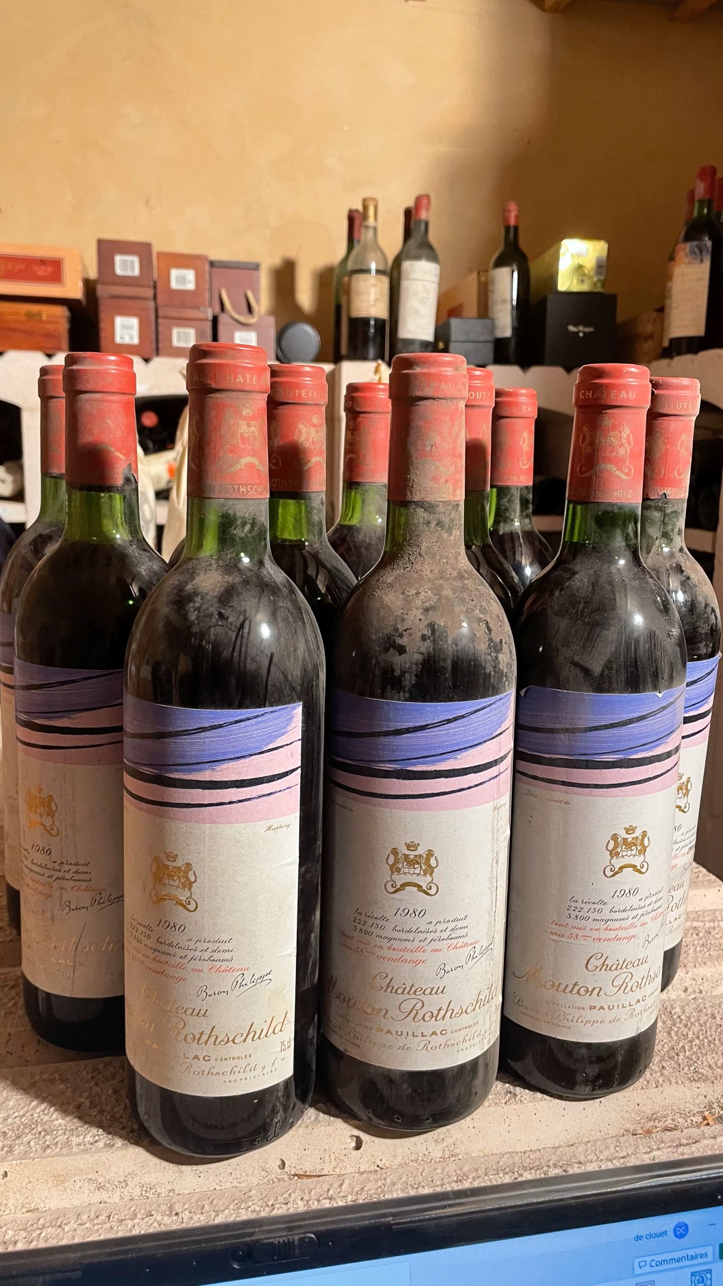 4 bouteilles :  | H&ocirc;tel Des Ventes de Monte-Carlo