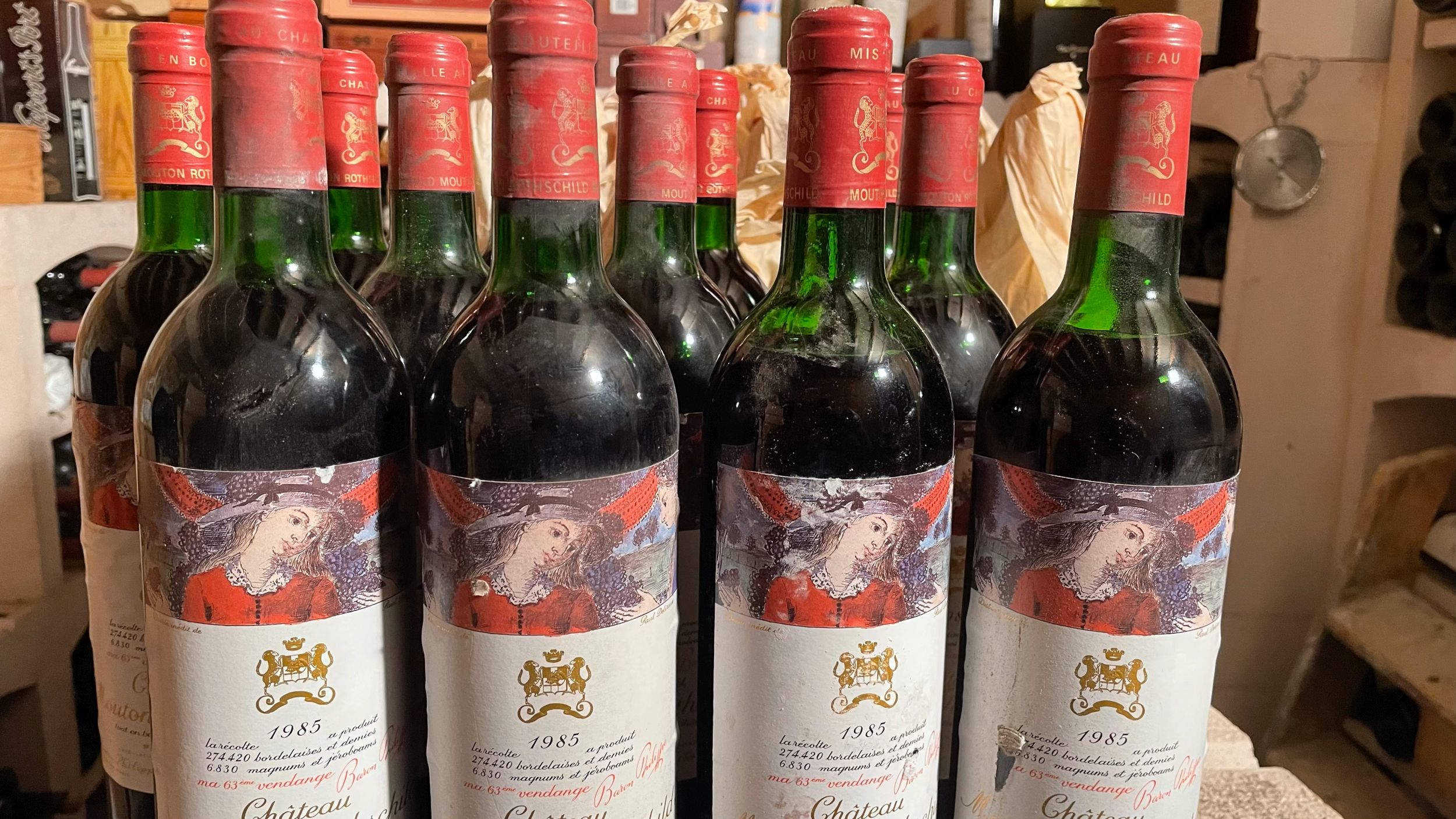 4 bouteilles :  | H&ocirc;tel Des Ventes de Monte-Carlo