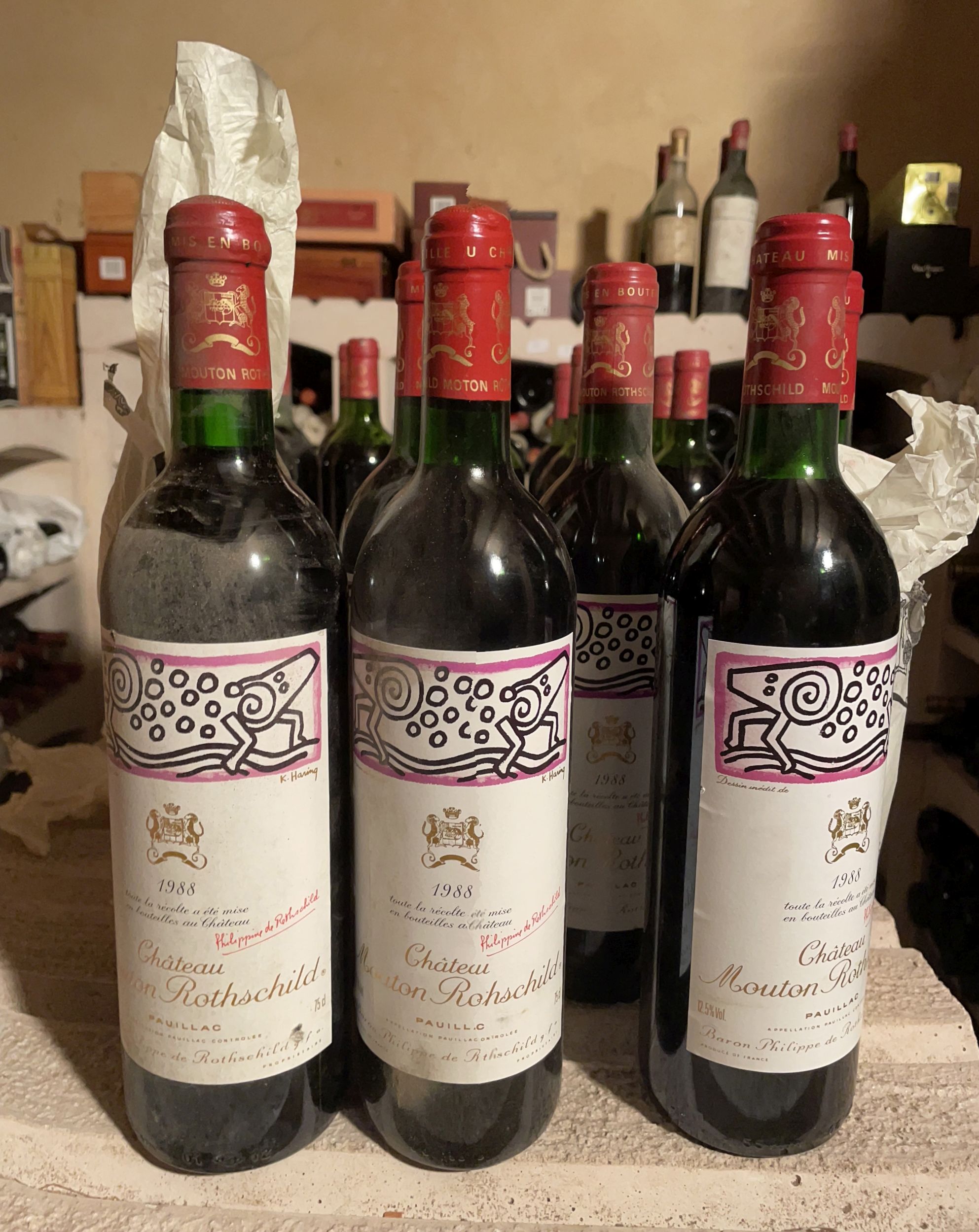 4 bouteilles :  | H&ocirc;tel Des Ventes de Monte-Carlo