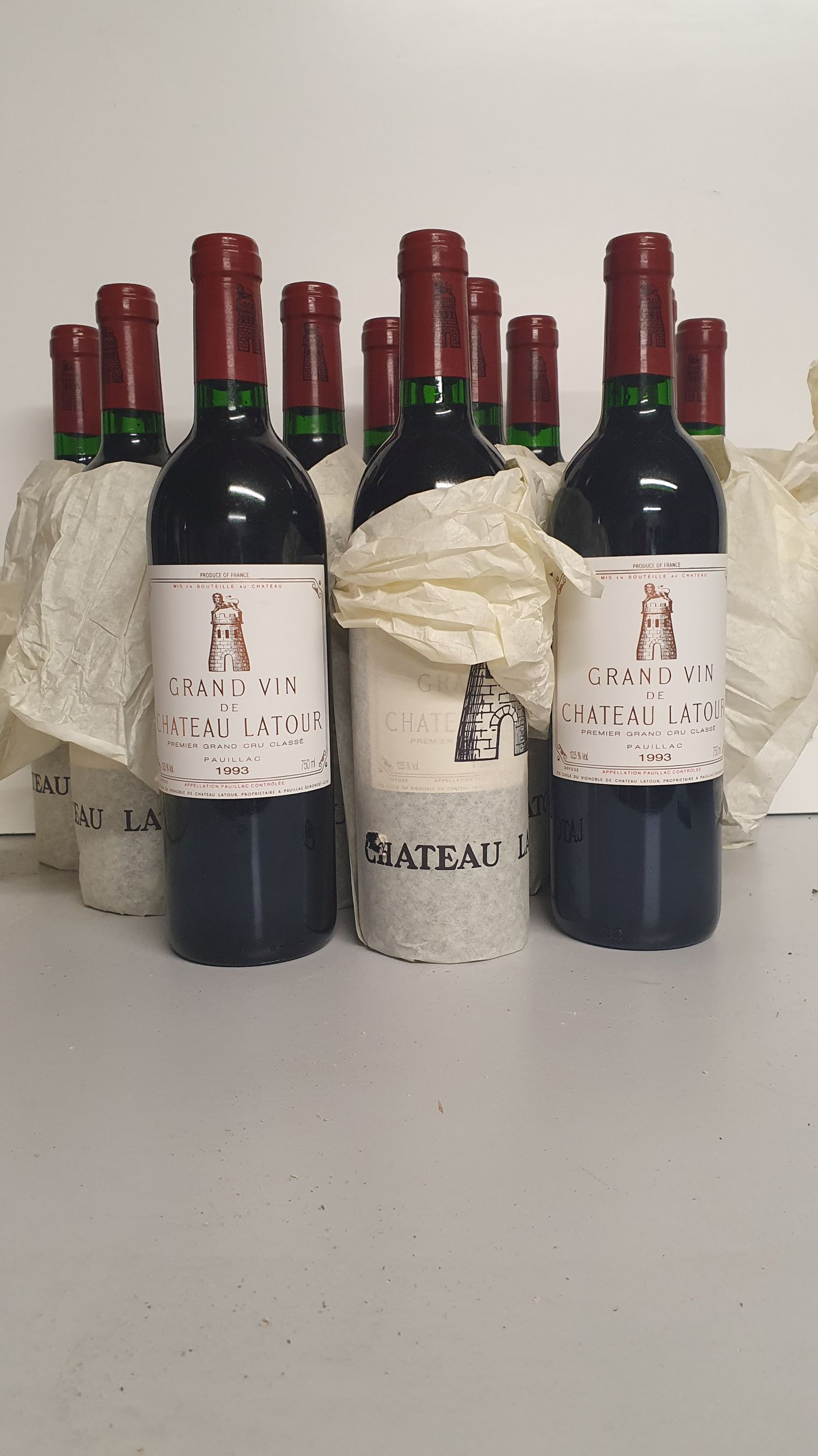 3 bouteilles  BAROLO :  | H&ocirc;tel Des Ventes de Monte-Carlo