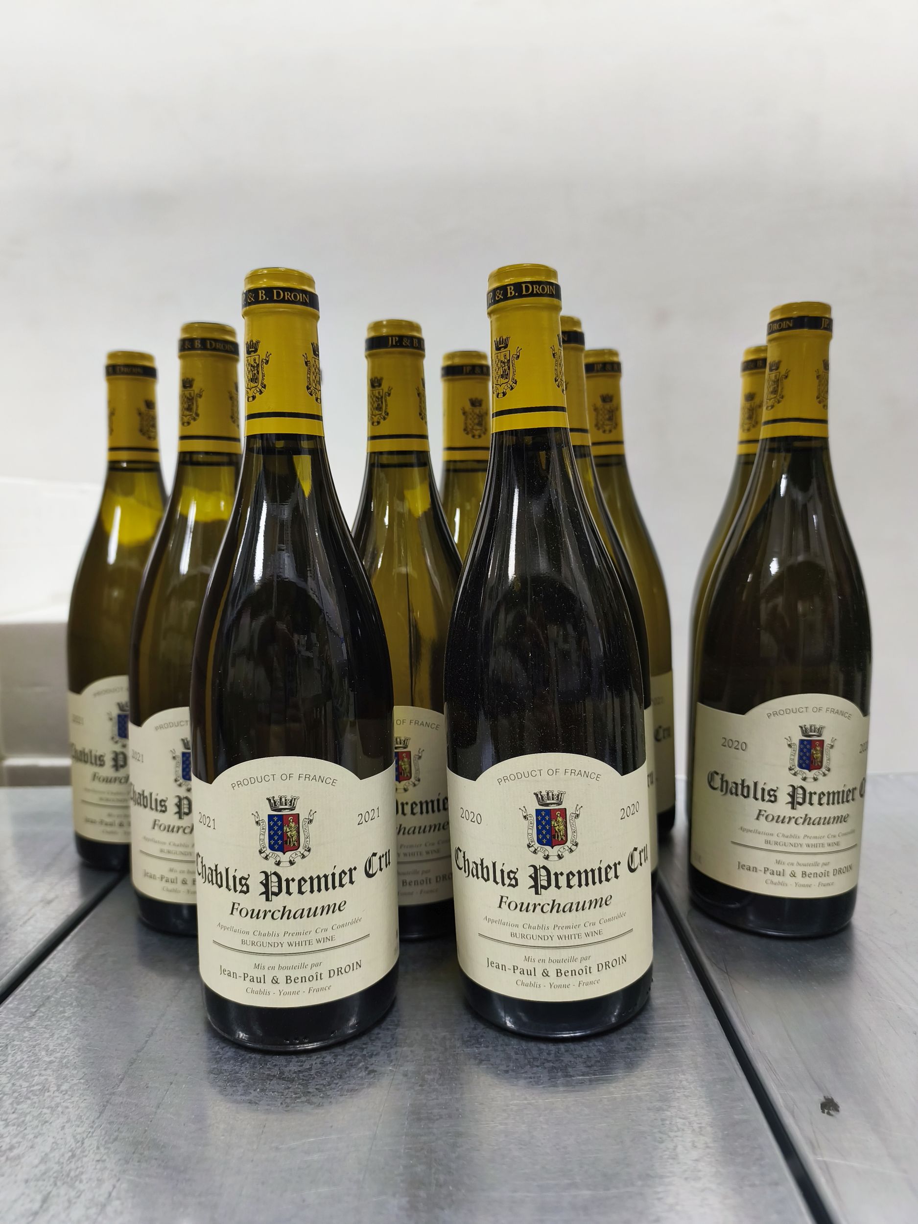 4 bouteilles BOURGOGNE:  | H&ocirc;tel Des Ventes de Monte-Carlo