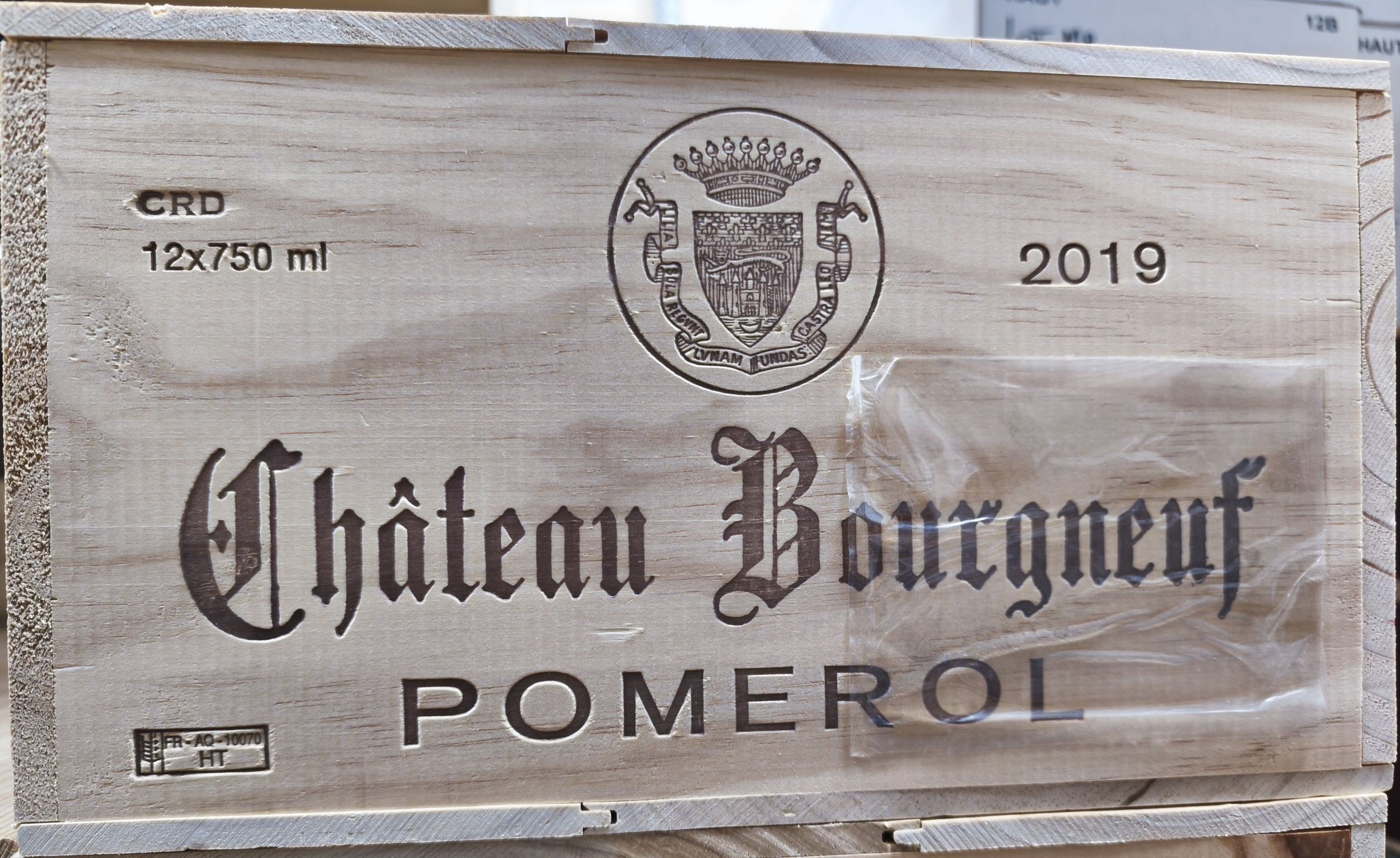 1  bouteille  PETRUS,:  | H&ocirc;tel Des Ventes de Monte-Carlo
