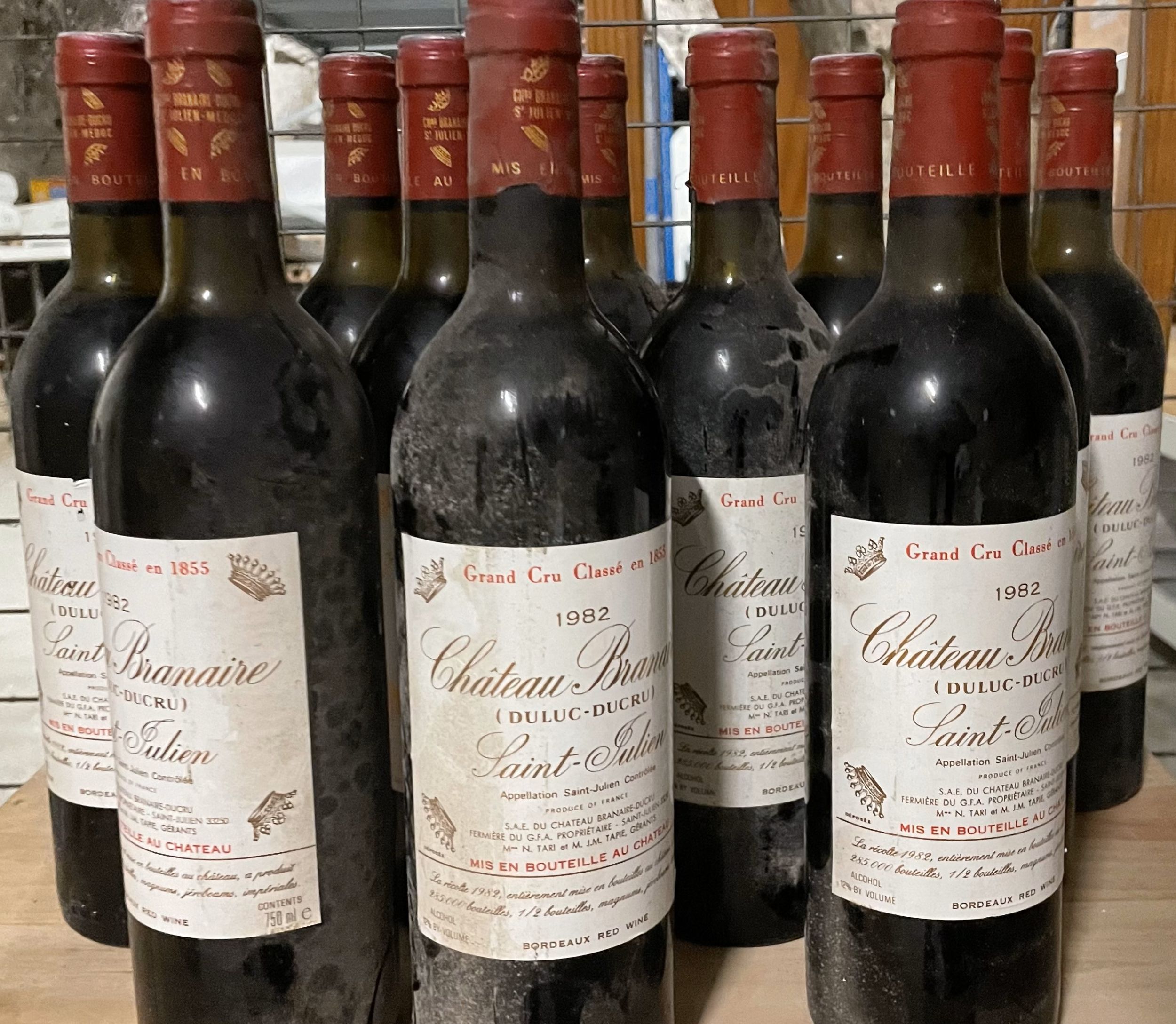 6 bouteilles CHAMPAGNE :  | H&ocirc;tel Des Ventes de Monte-Carlo