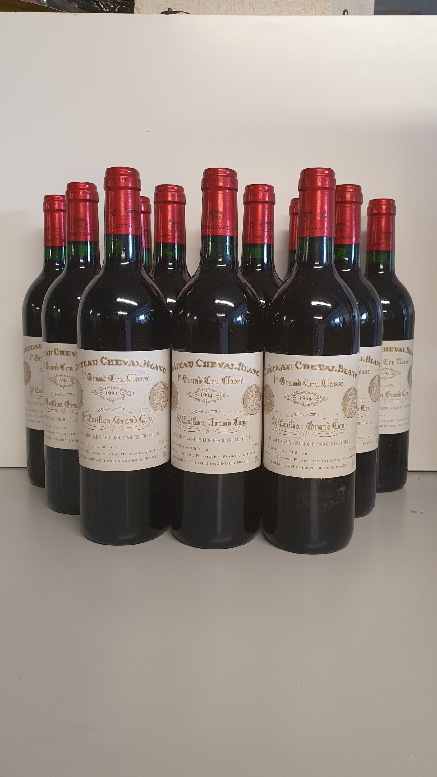 6 bouteilles CHAMPAGNE :  | H&ocirc;tel Des Ventes de Monte-Carlo