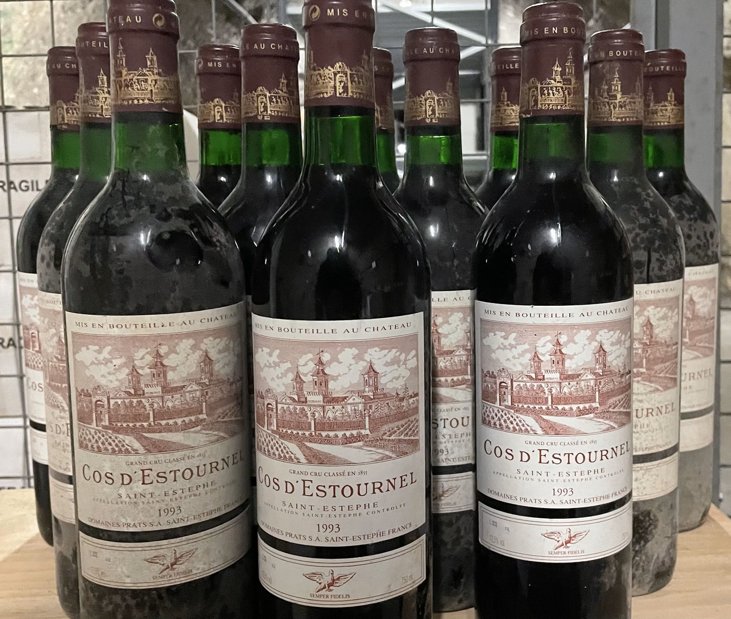 6 bouteilles CHAMPAGNE :  | H&ocirc;tel Des Ventes de Monte-Carlo