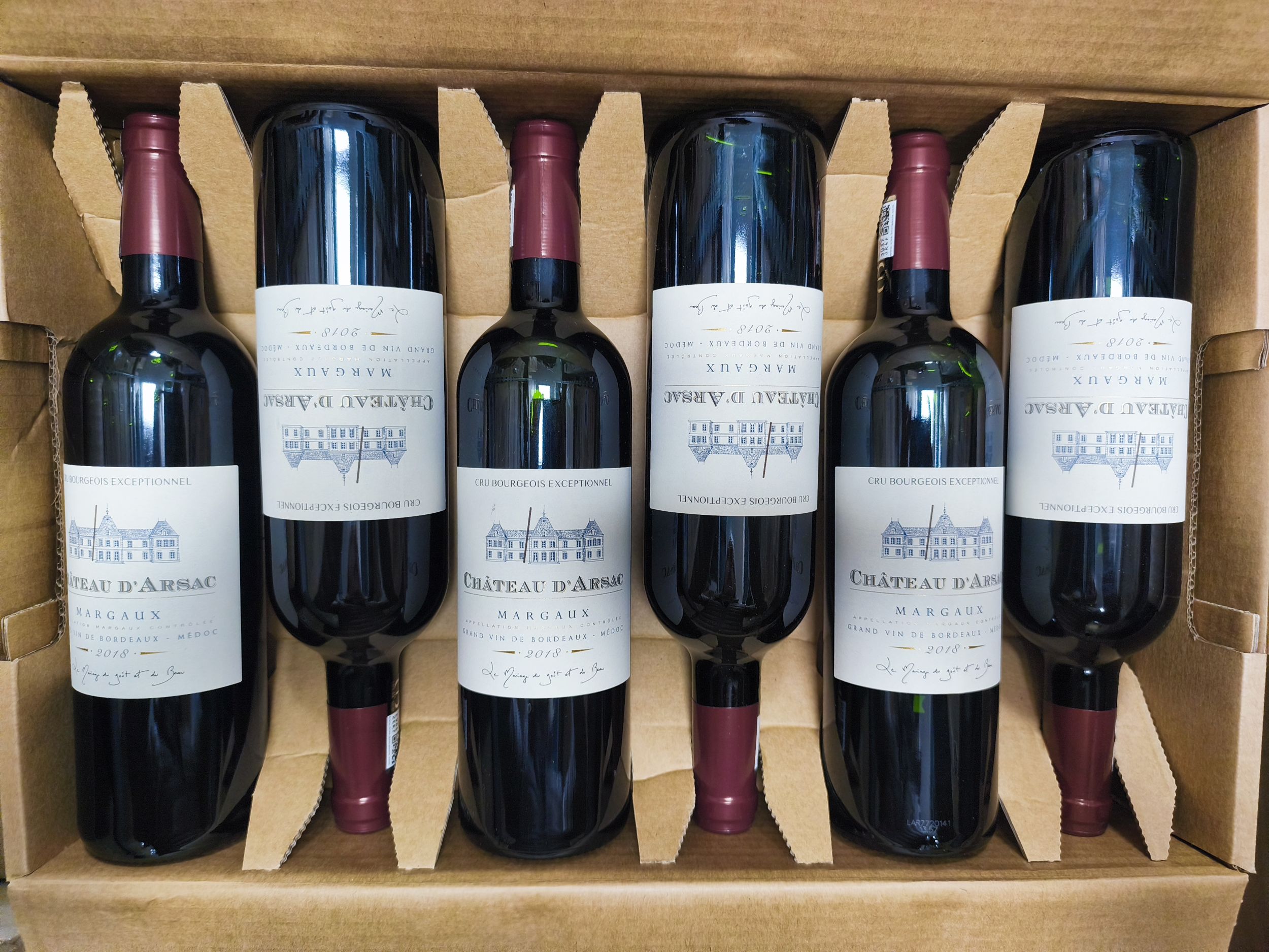 1  bouteille  PETRUS,:  | H&ocirc;tel Des Ventes de Monte-Carlo
