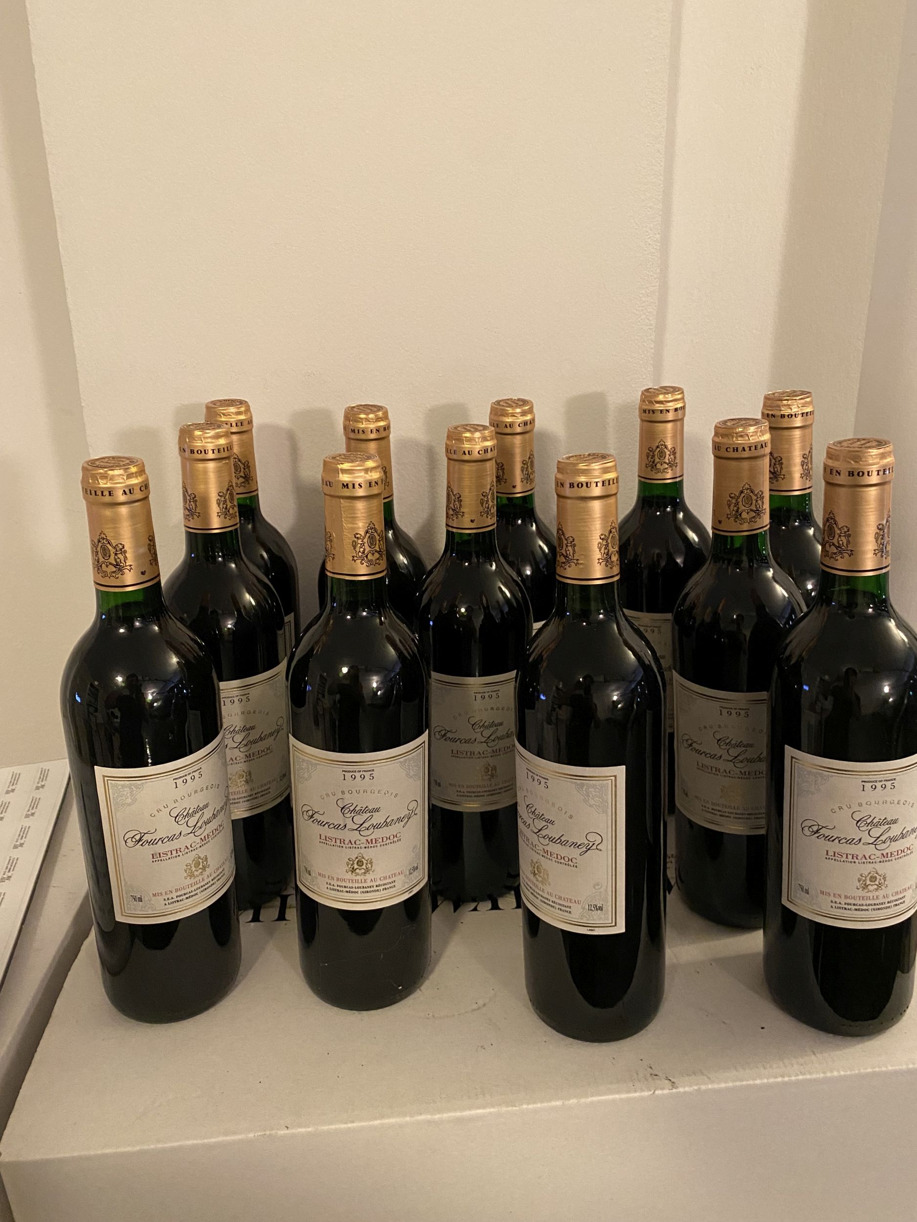 3 bouteilles  POMMARD :  | H&ocirc;tel Des Ventes de Monte-Carlo
