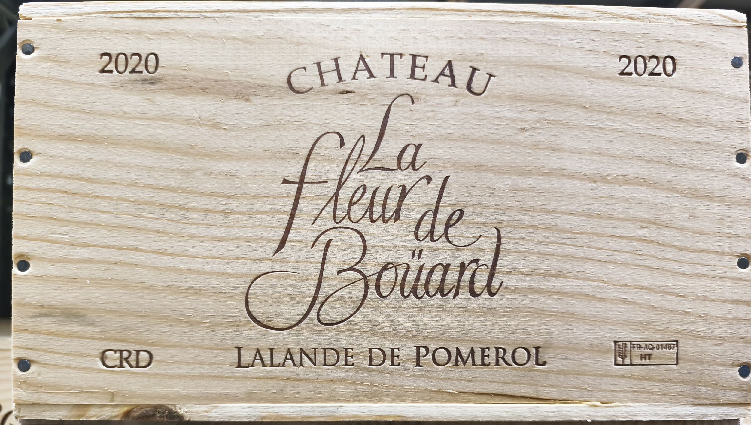 1  bouteille  PETRUS,:  | H&ocirc;tel Des Ventes de Monte-Carlo