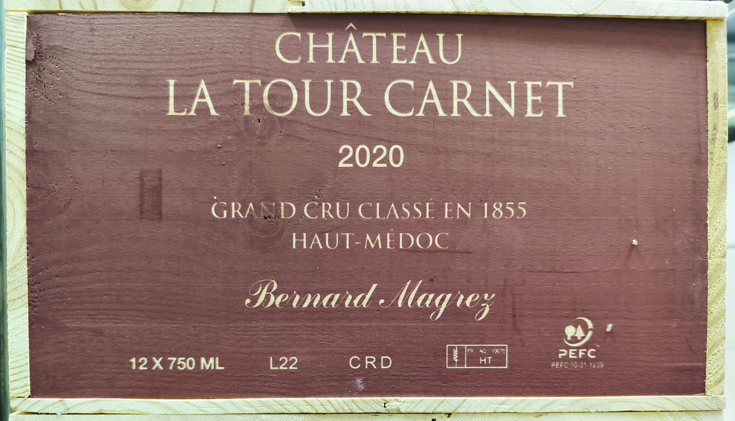 1  bouteille  PETRUS,:  | H&ocirc;tel Des Ventes de Monte-Carlo