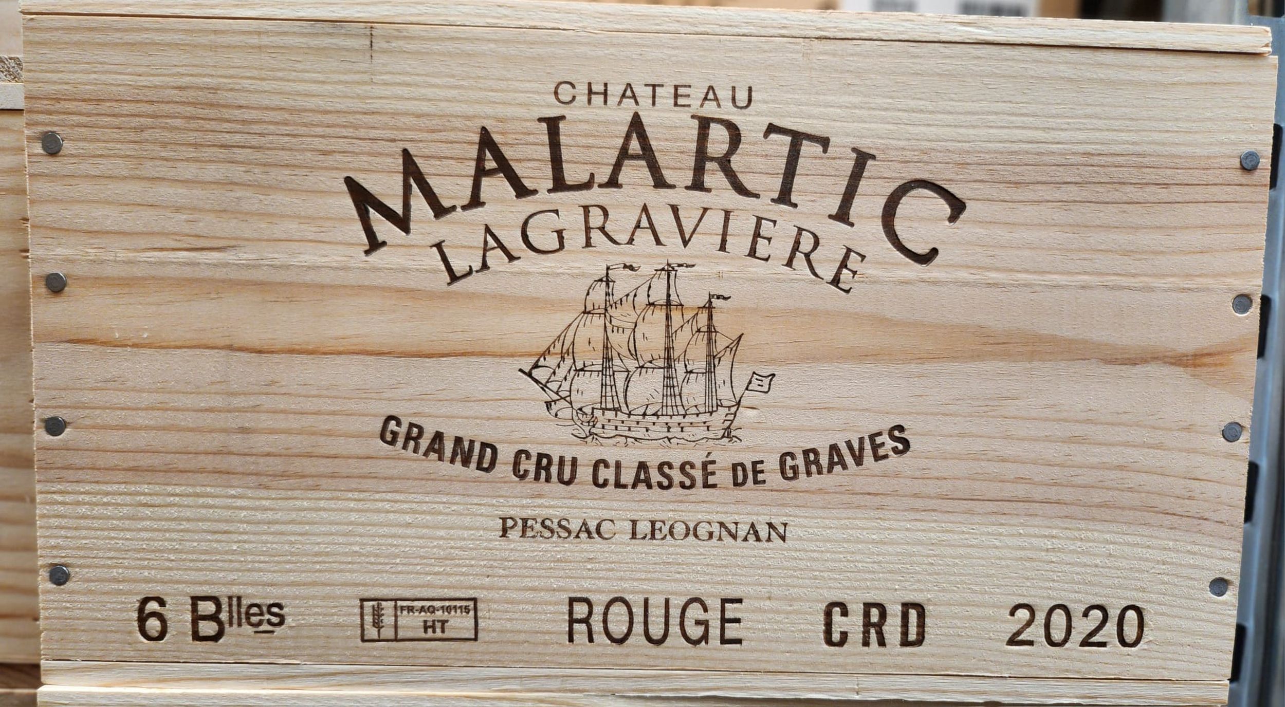 6 bouteilles CHAMPAGNE :  | H&ocirc;tel Des Ventes de Monte-Carlo