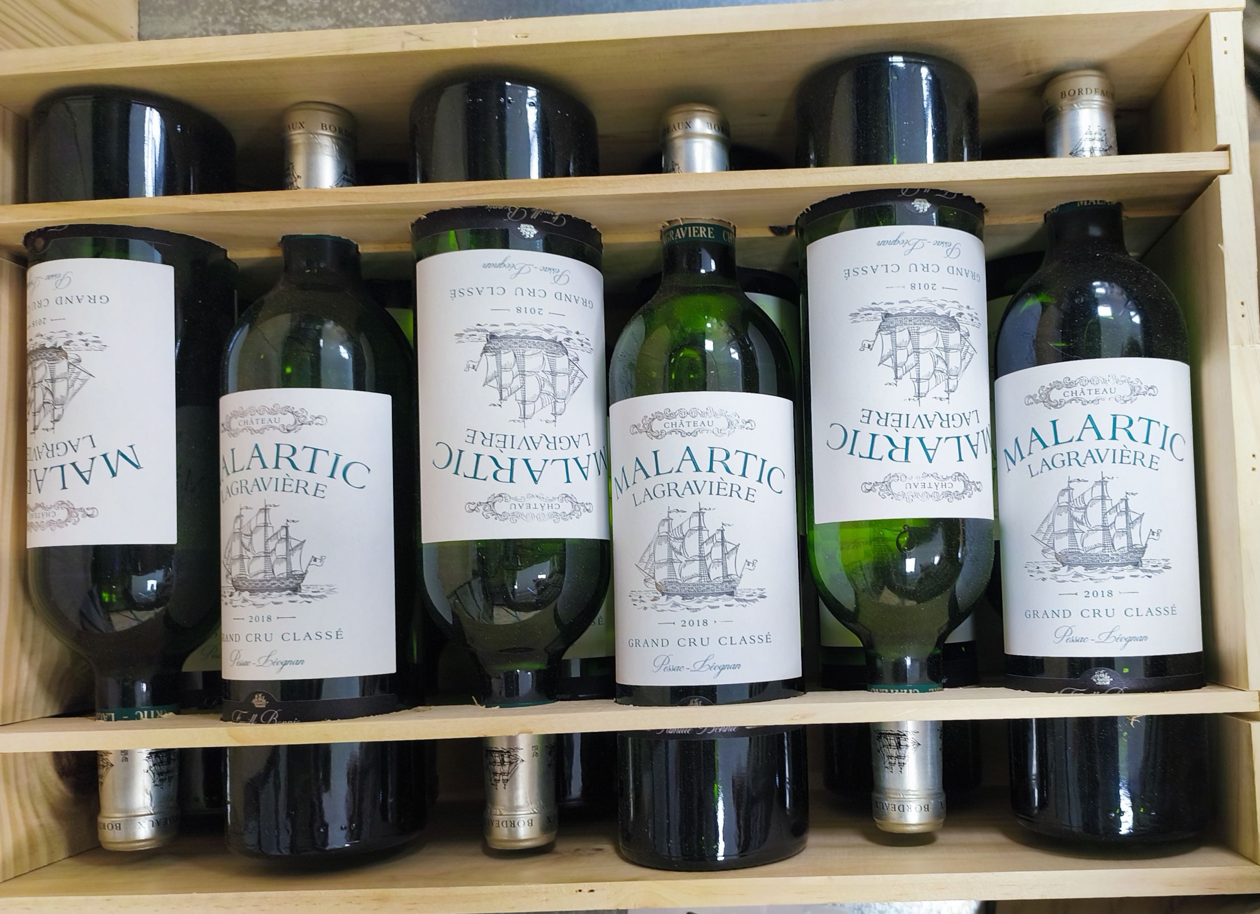 6 bouteilles  LANGUEDOC :  | H&ocirc;tel Des Ventes de Monte-Carlo