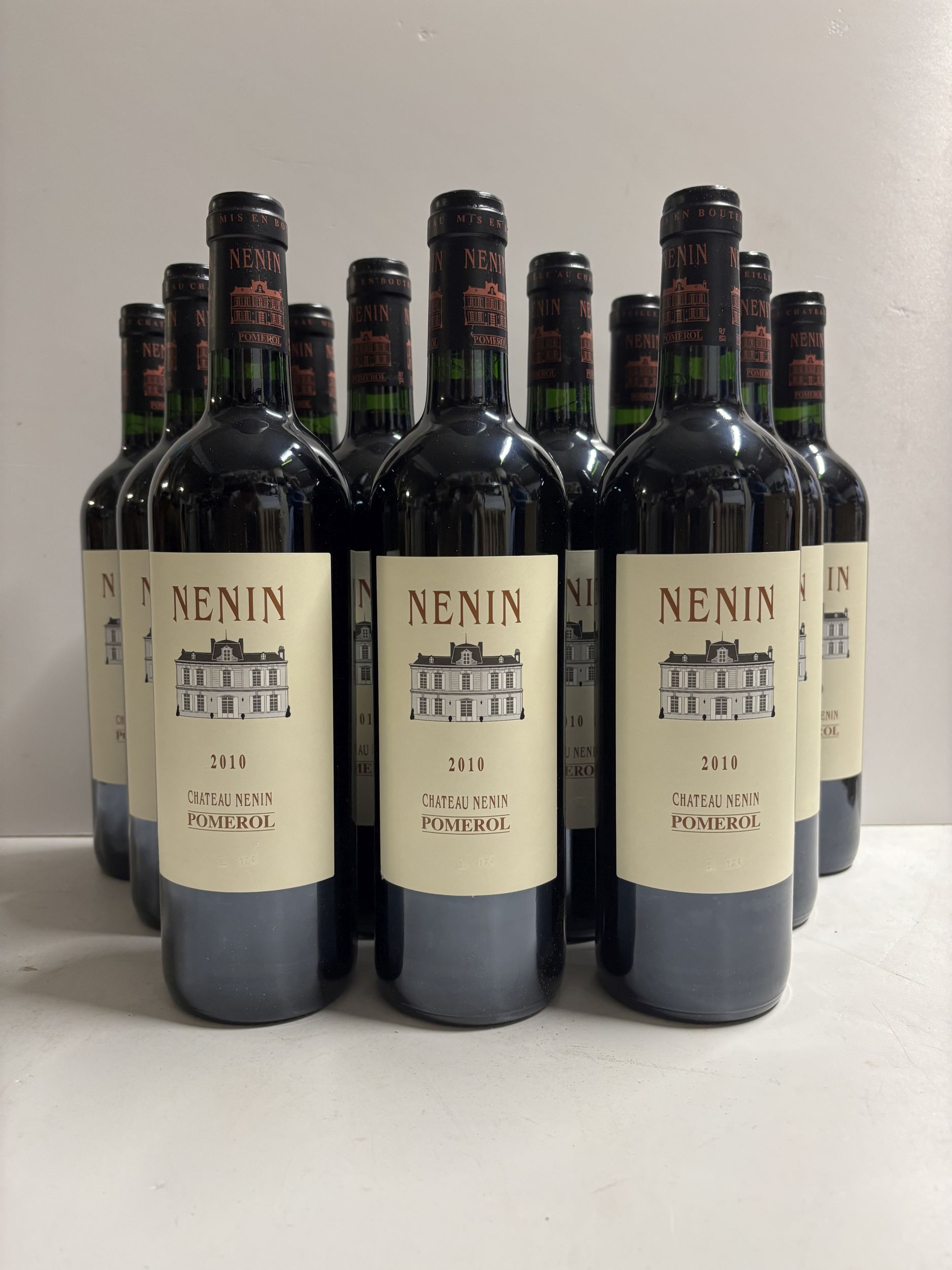 2 bouteilles BLANCS DIVERS :  | H&ocirc;tel Des Ventes de Monte-Carlo