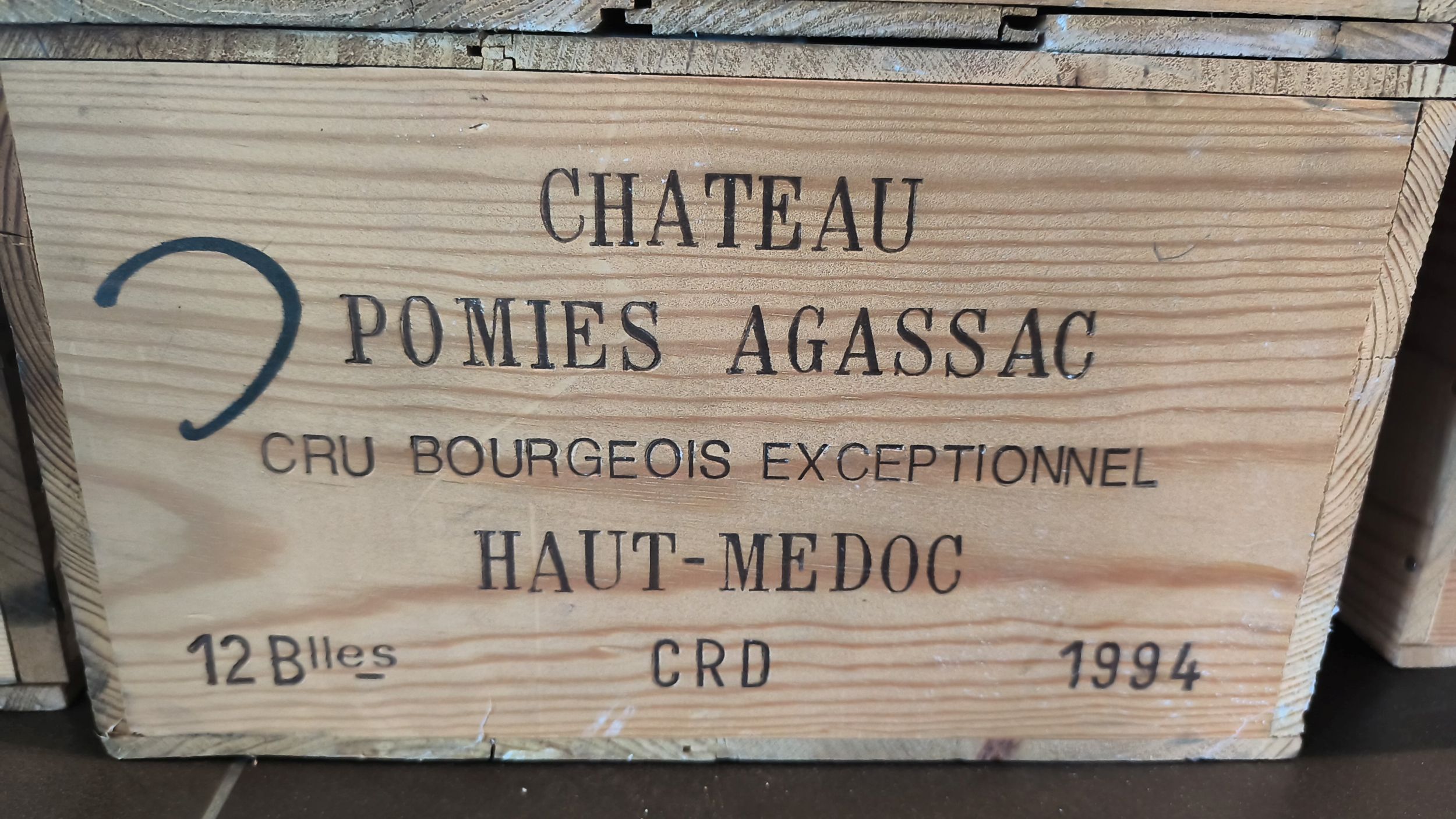 12 bouteilles Château POMIÈS-AGASSAC:  | H&ocirc;tel Des Ventes de Monte-Carlo