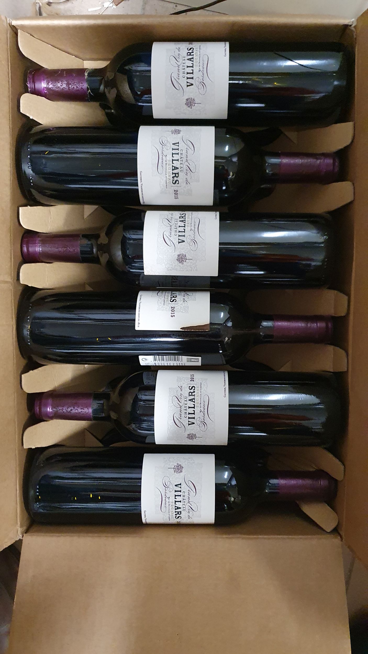 6 bouteilles CHAMPAGNE :  | H&ocirc;tel Des Ventes de Monte-Carlo