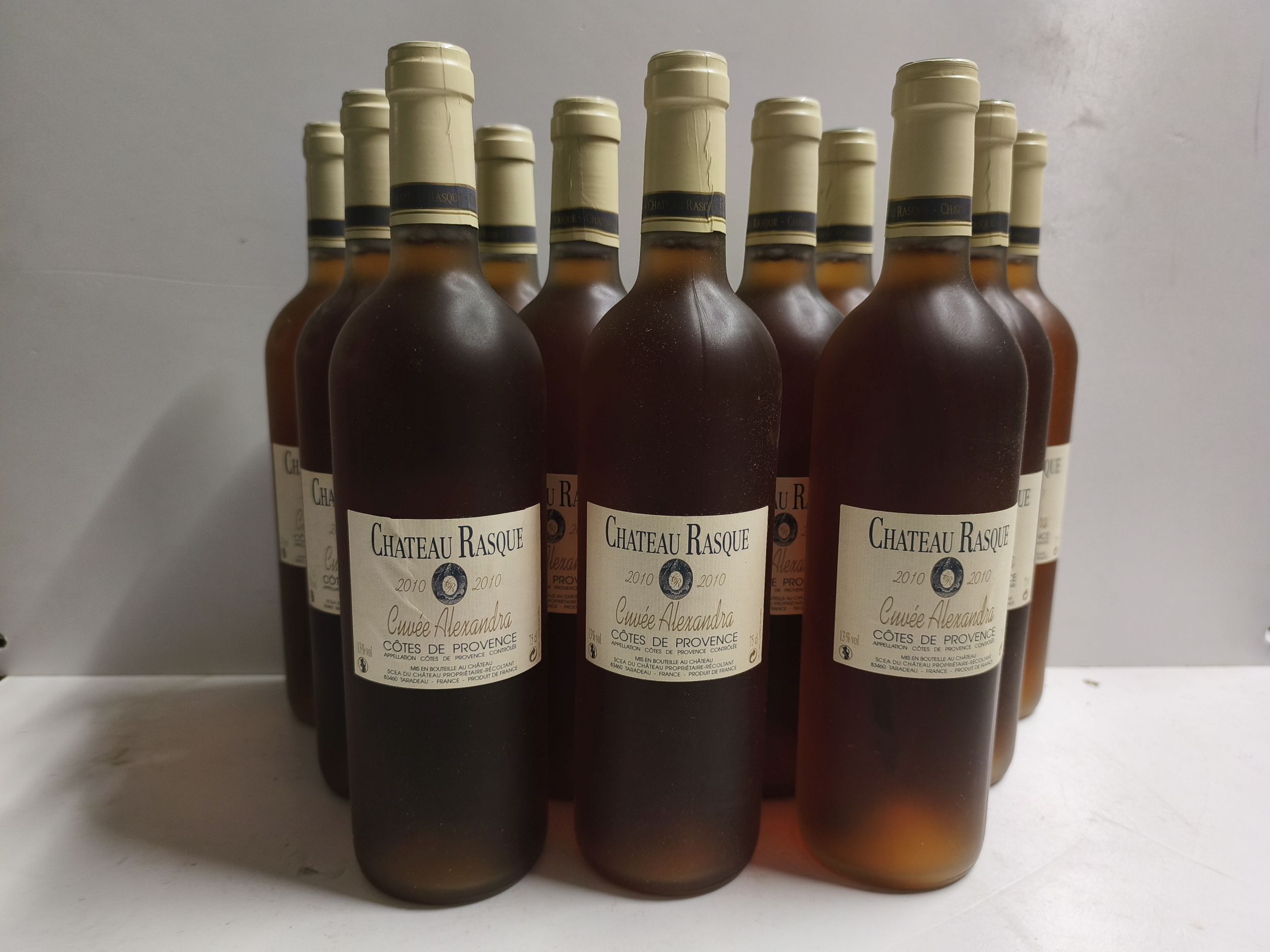 2 bouteilles BLANCS DIVERS :  | H&ocirc;tel Des Ventes de Monte-Carlo