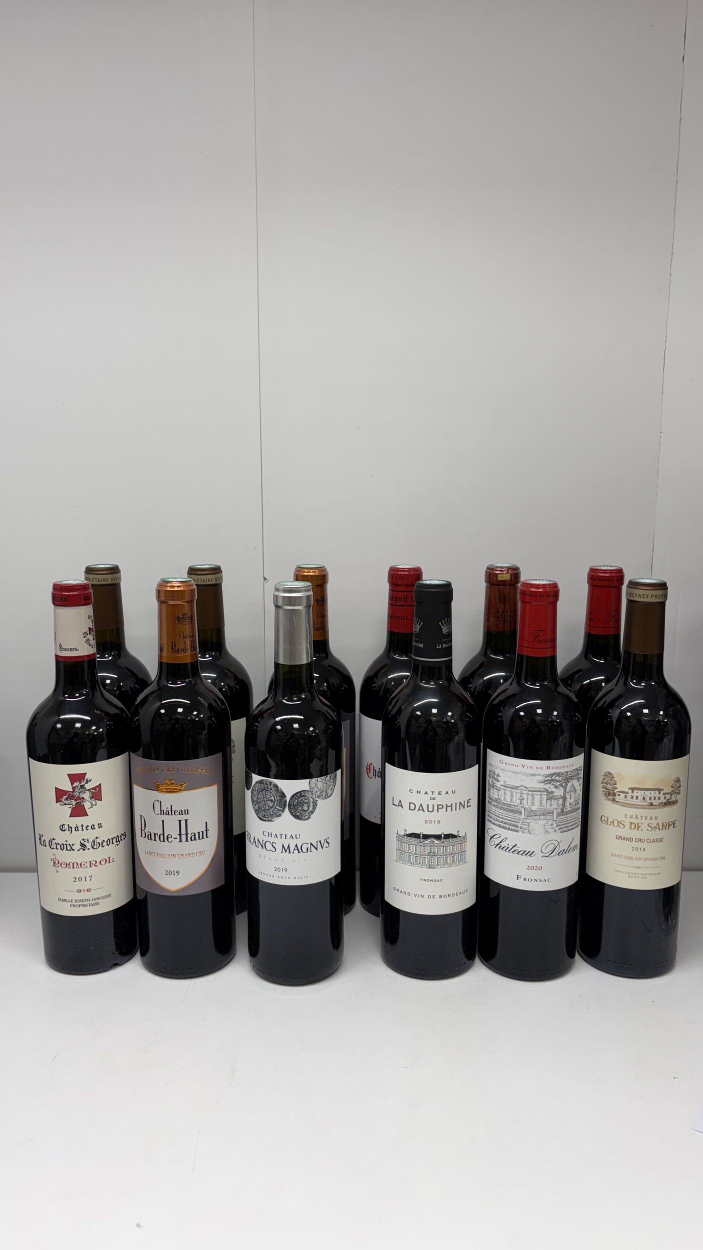 1  bouteille  PETRUS,:  | H&ocirc;tel Des Ventes de Monte-Carlo