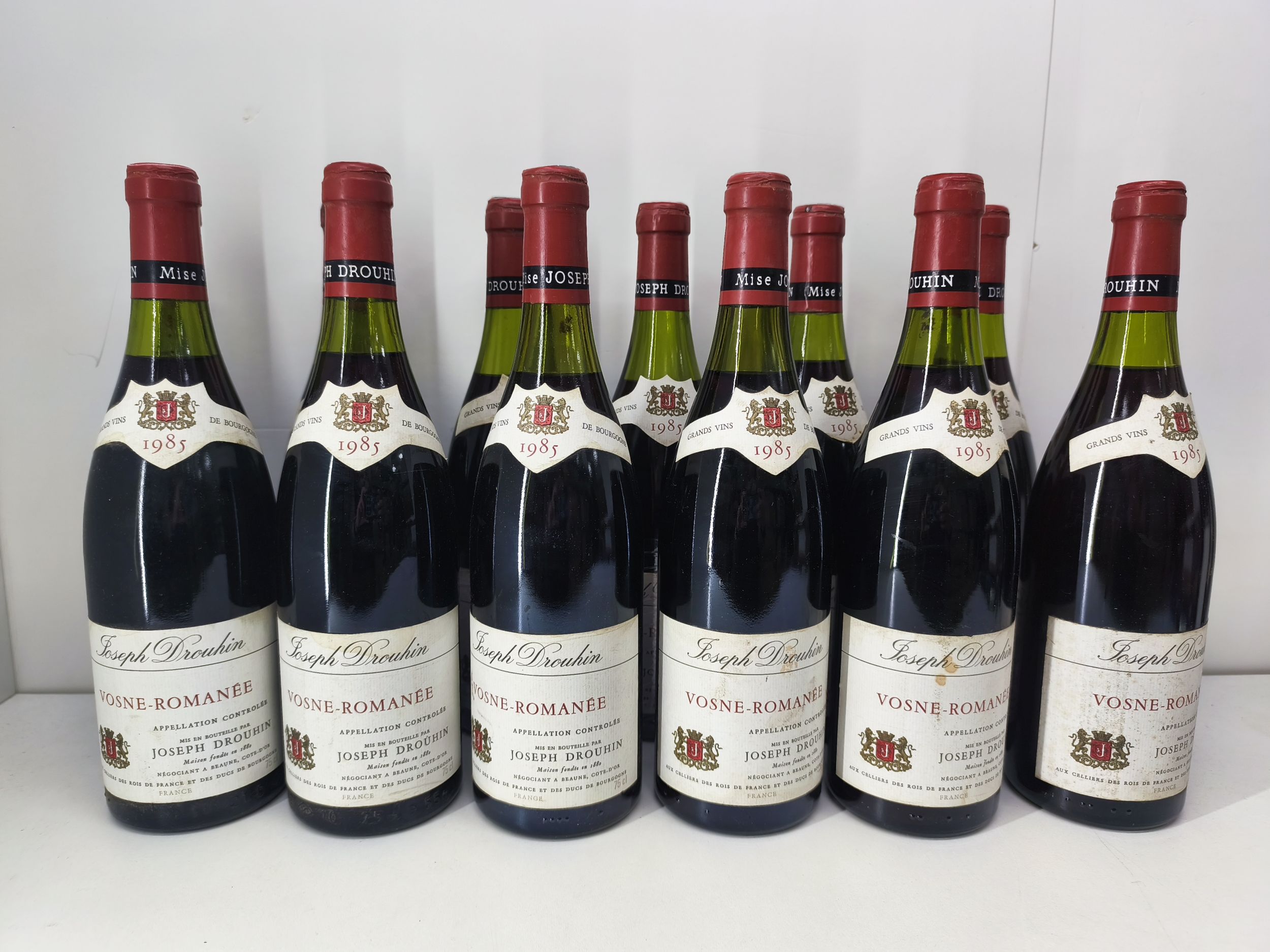 4 bouteilles BOURGOGNE:  | H&ocirc;tel Des Ventes de Monte-Carlo