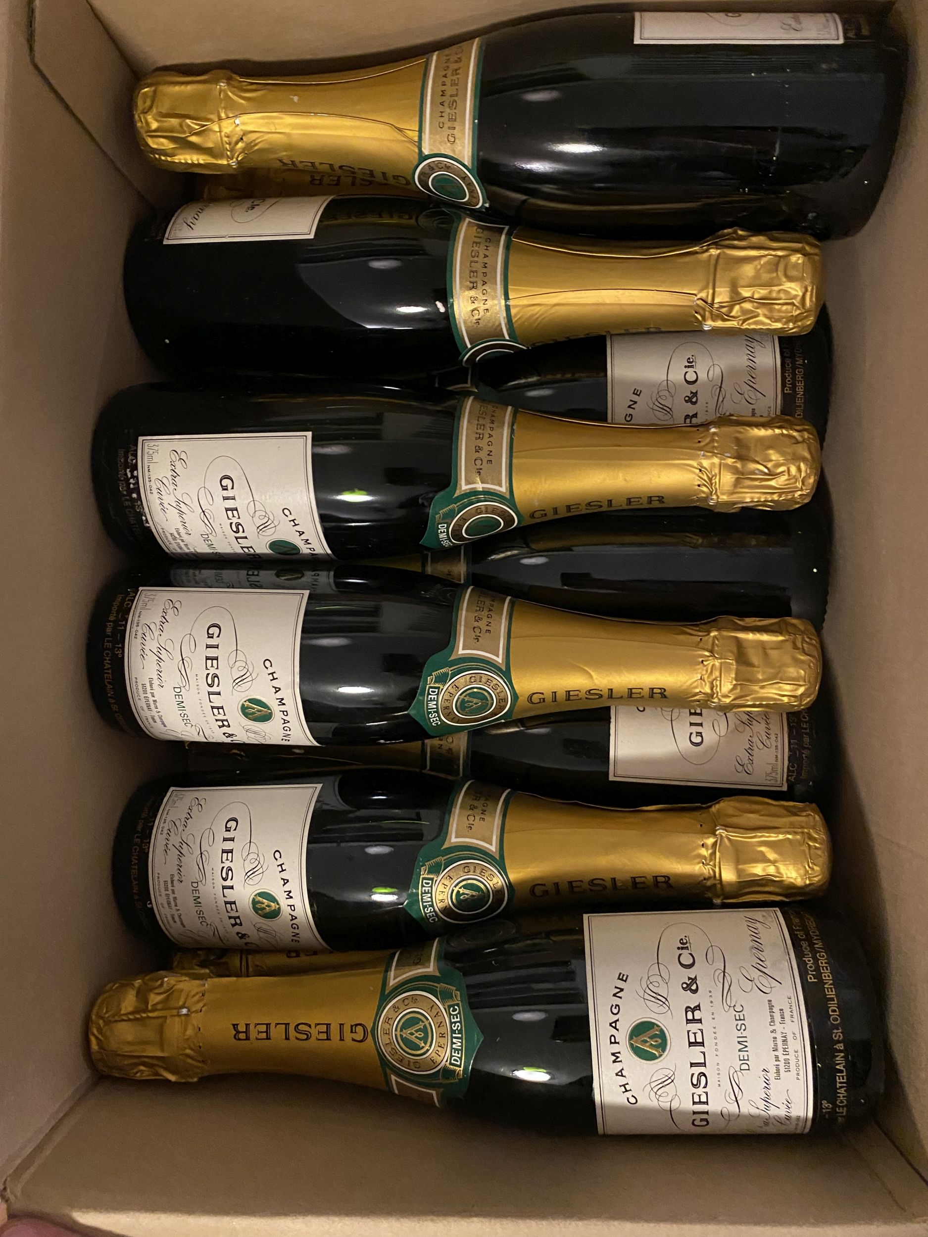 1 bouteille CHAMPAGNE :  | H&ocirc;tel Des Ventes de Monte-Carlo