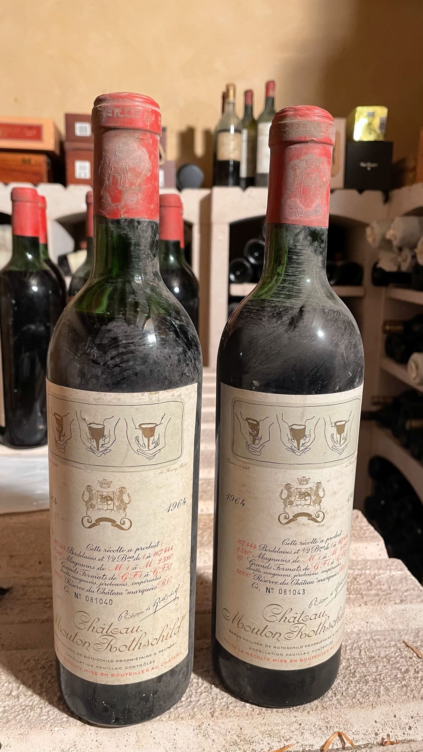 4 bouteilles :  | H&ocirc;tel Des Ventes de Monte-Carlo