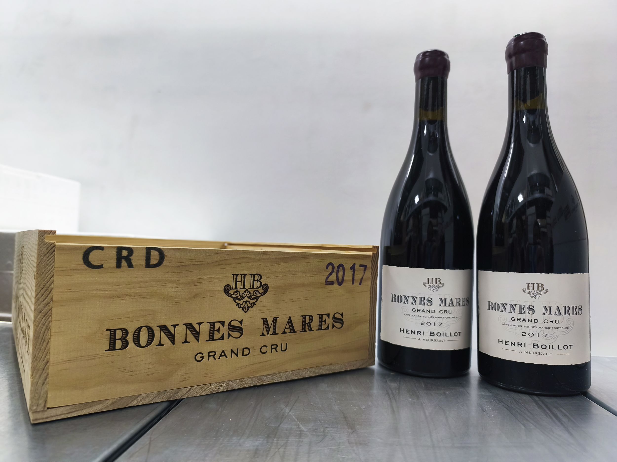 4 bouteilles BOURGOGNE:  | H&ocirc;tel Des Ventes de Monte-Carlo