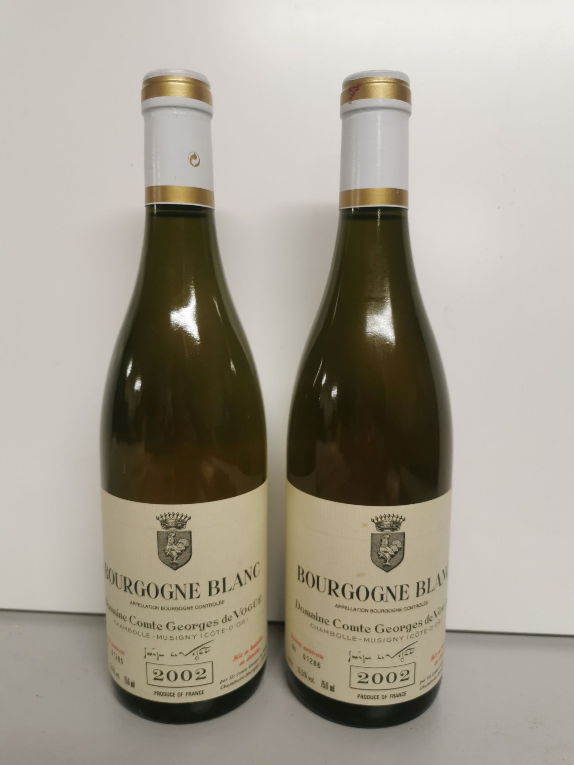 2 bouteilles BLANCS DIVERS :  | H&ocirc;tel Des Ventes de Monte-Carlo