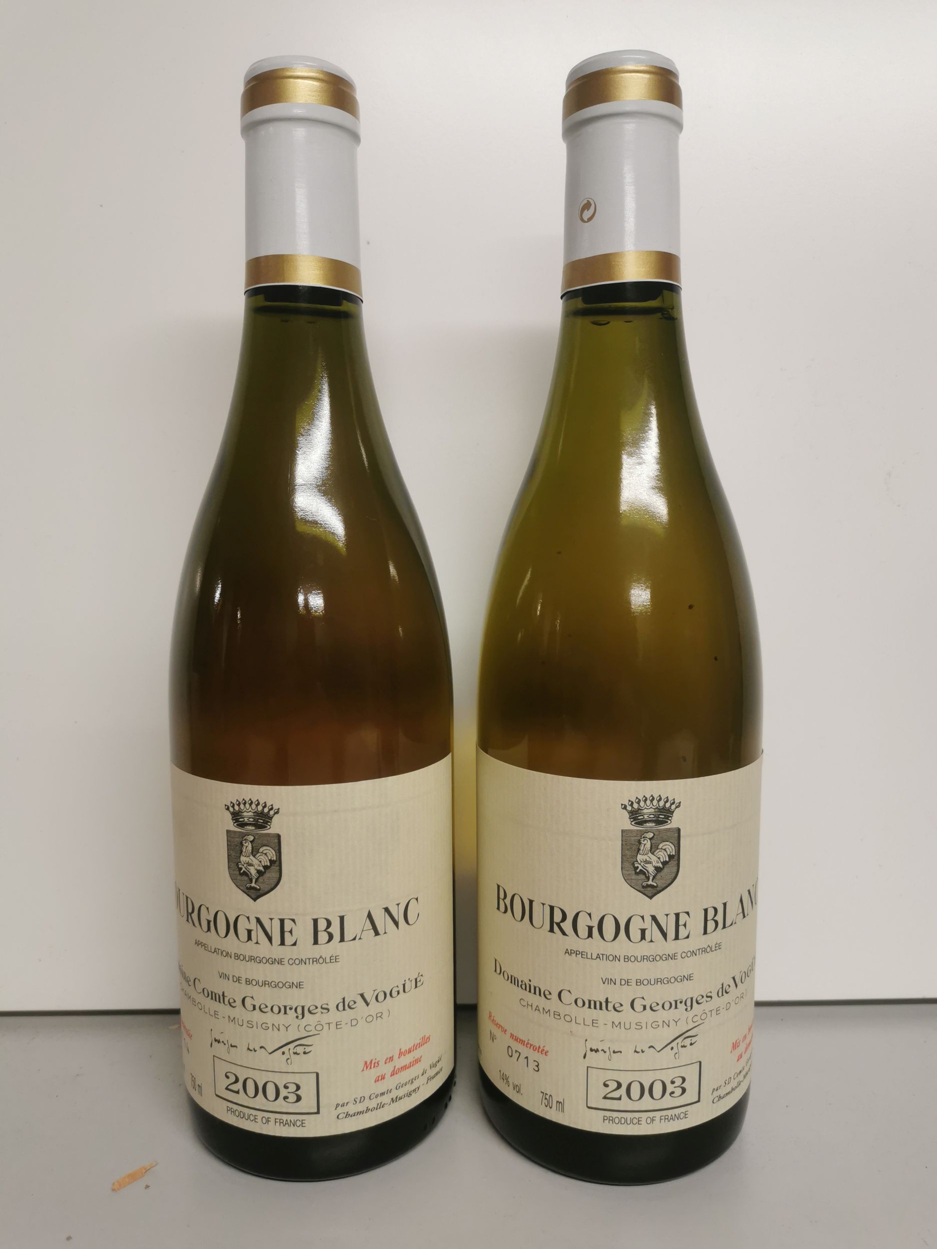 2 bouteilles BLANCS DIVERS :  | H&ocirc;tel Des Ventes de Monte-Carlo