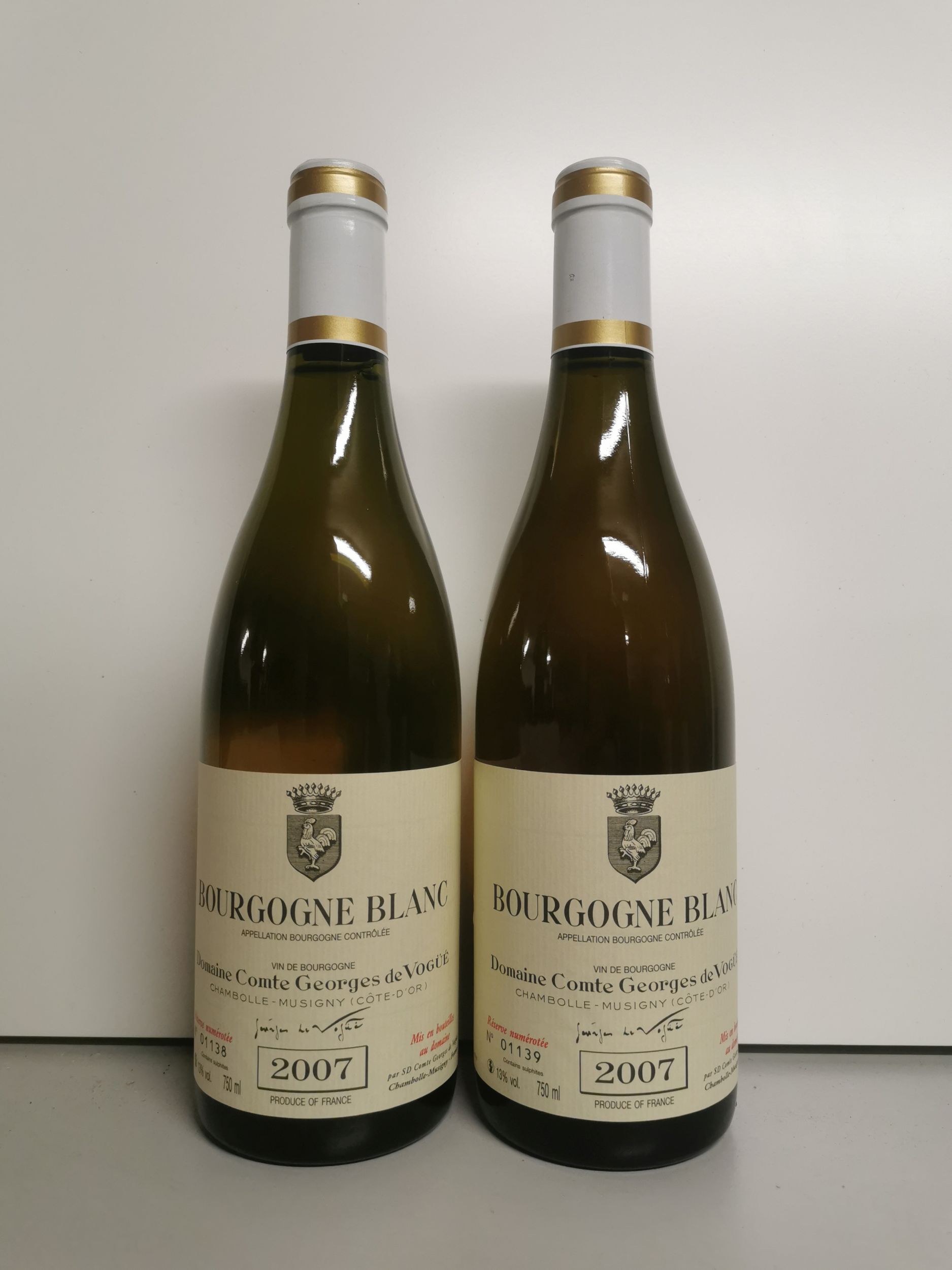 2 bouteilles BLANCS DIVERS :  | H&ocirc;tel Des Ventes de Monte-Carlo