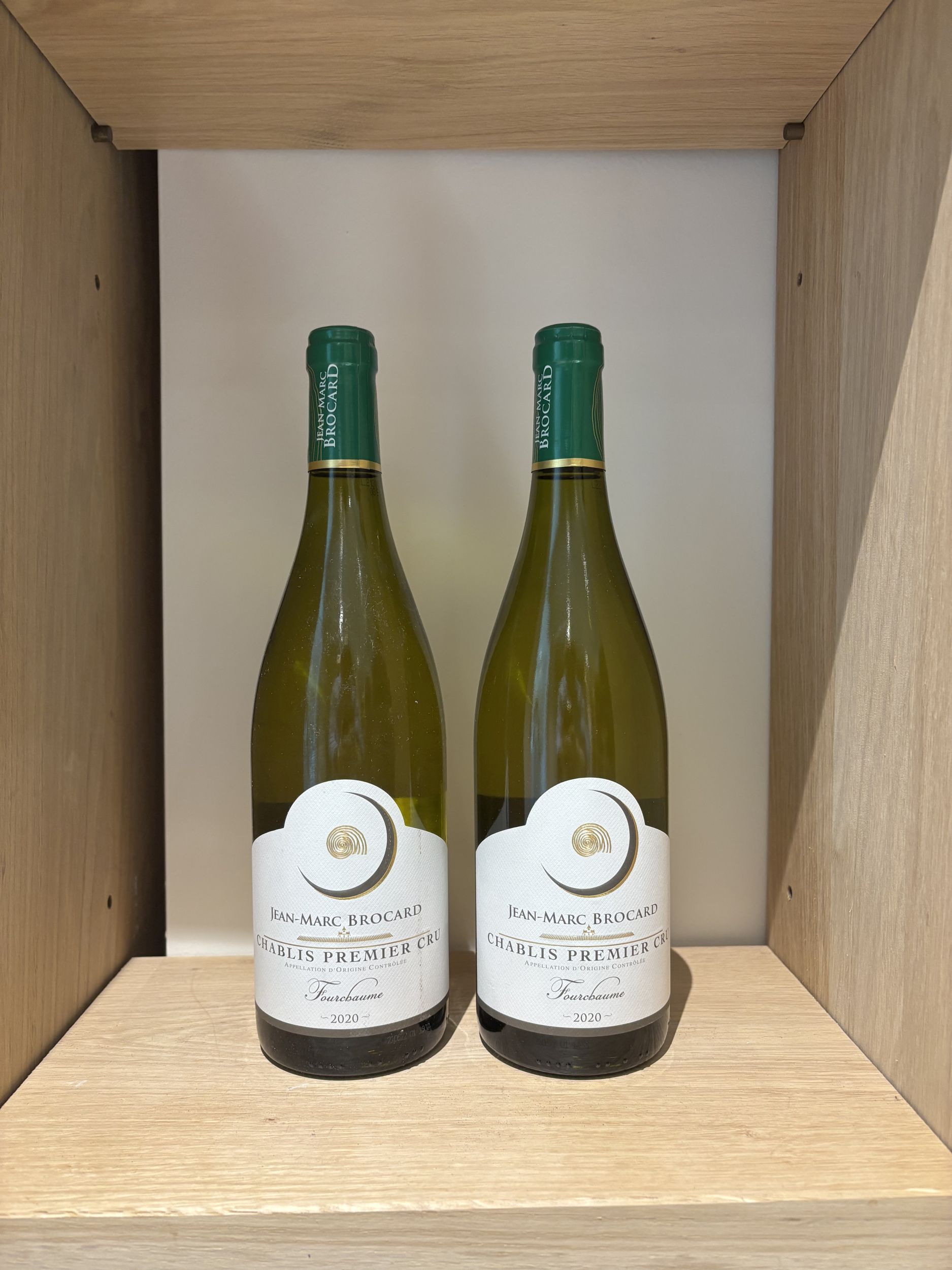 2 bouteilles BLANCS DIVERS :  | H&ocirc;tel Des Ventes de Monte-Carlo