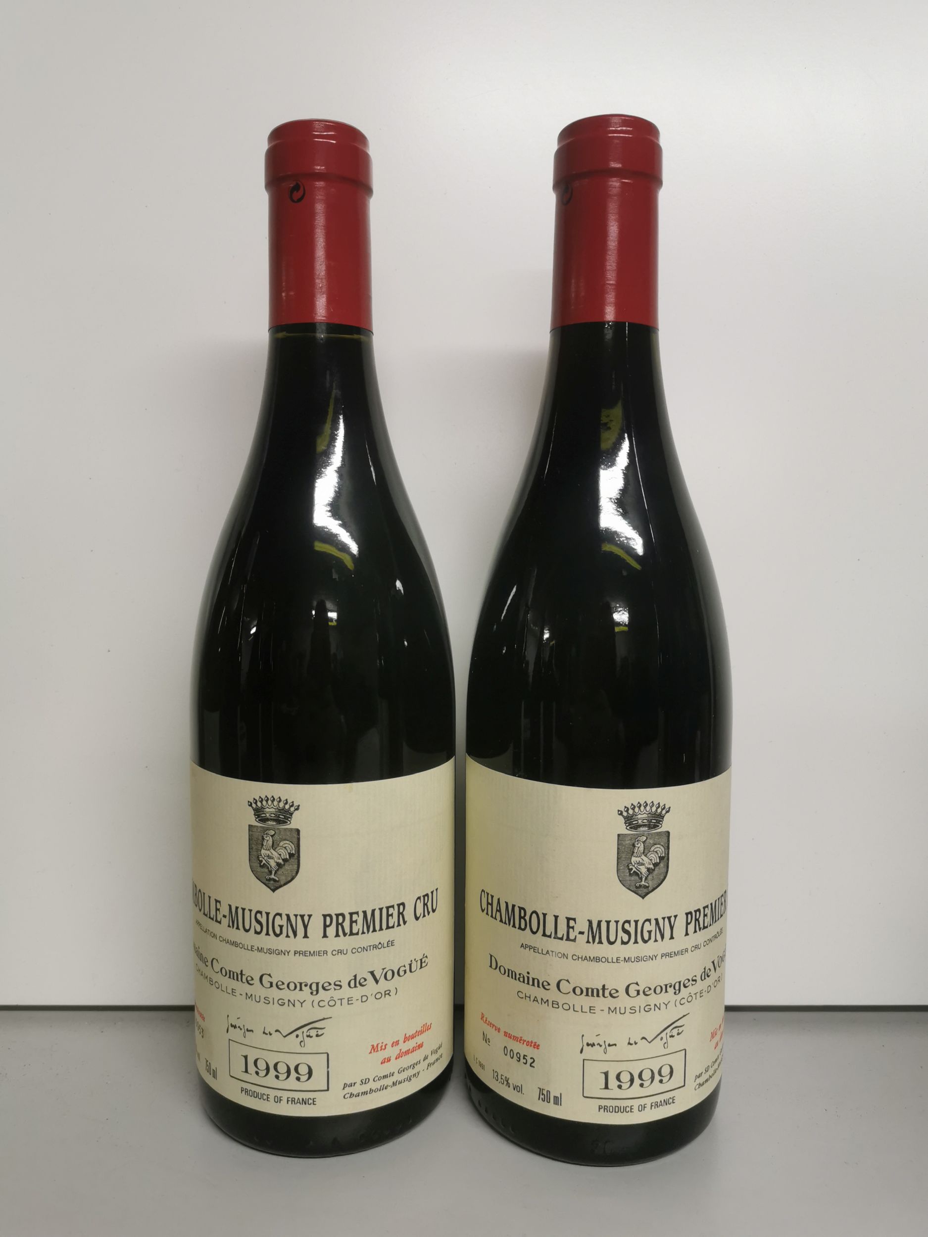 2 bouteilles BLANCS DIVERS :  | H&ocirc;tel Des Ventes de Monte-Carlo