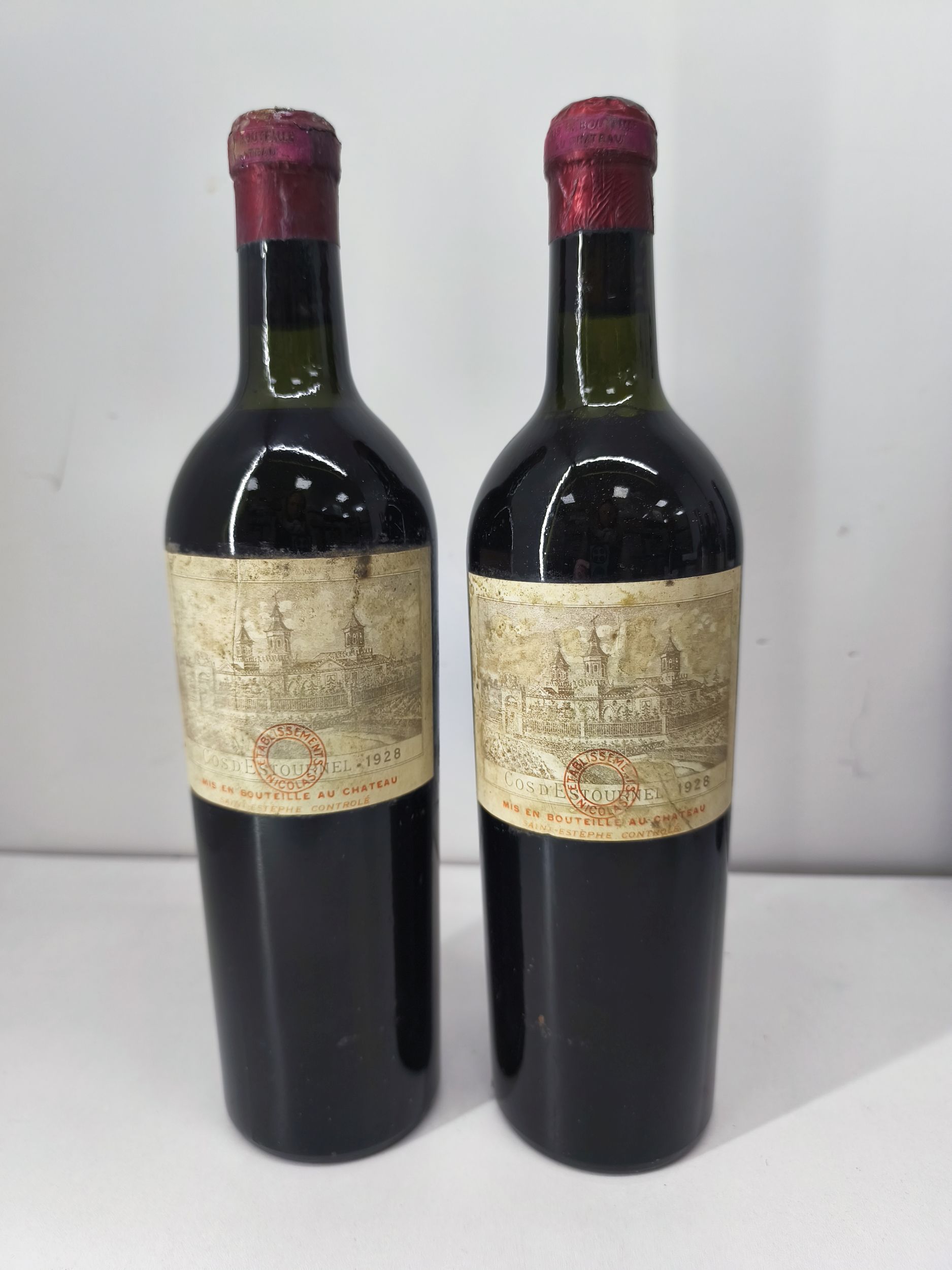 2 bouteilles  Château  COS-D'ESTOURNEL,