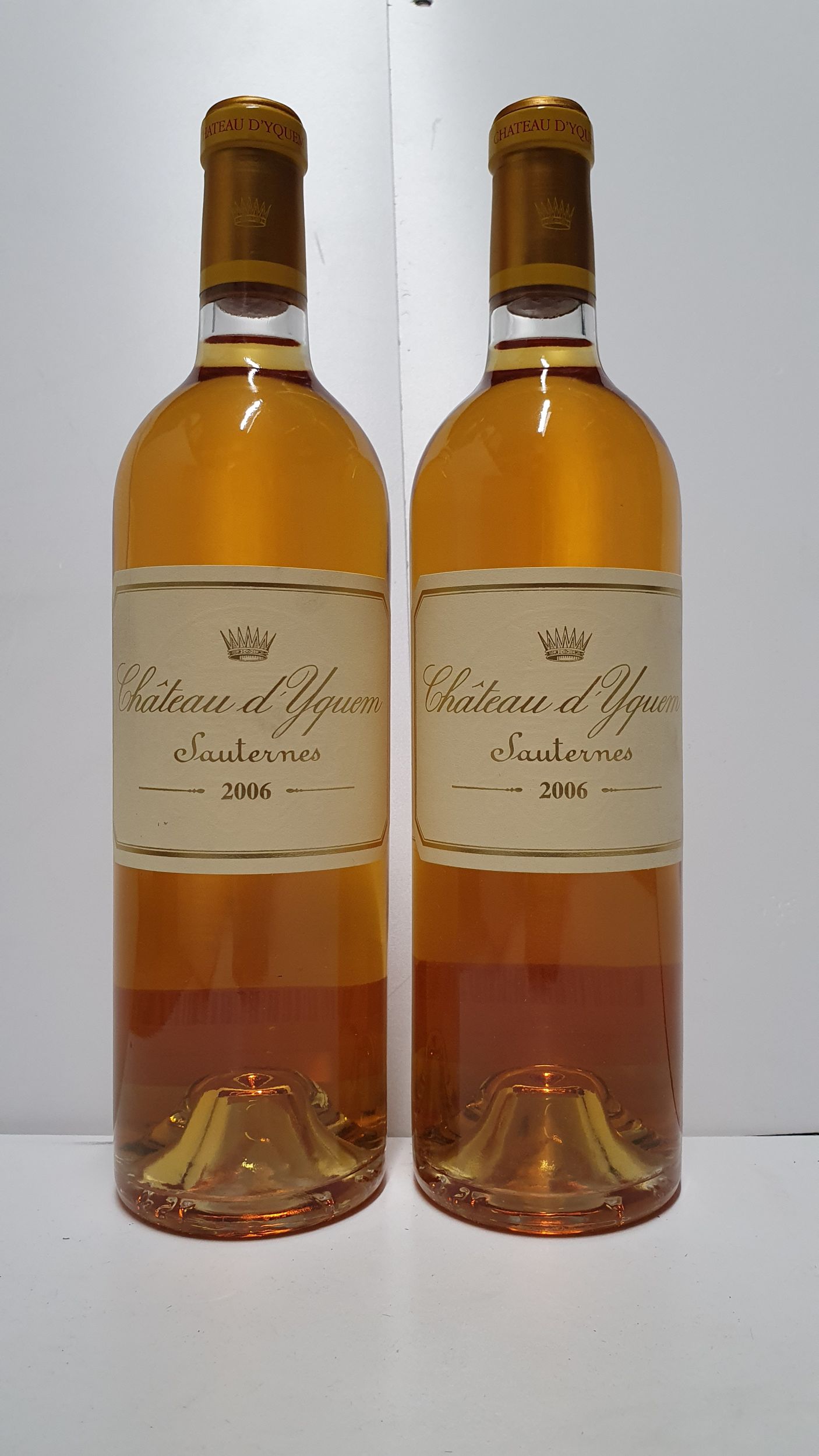 6 bouteilles CHAMPAGNE :  | H&ocirc;tel Des Ventes de Monte-Carlo