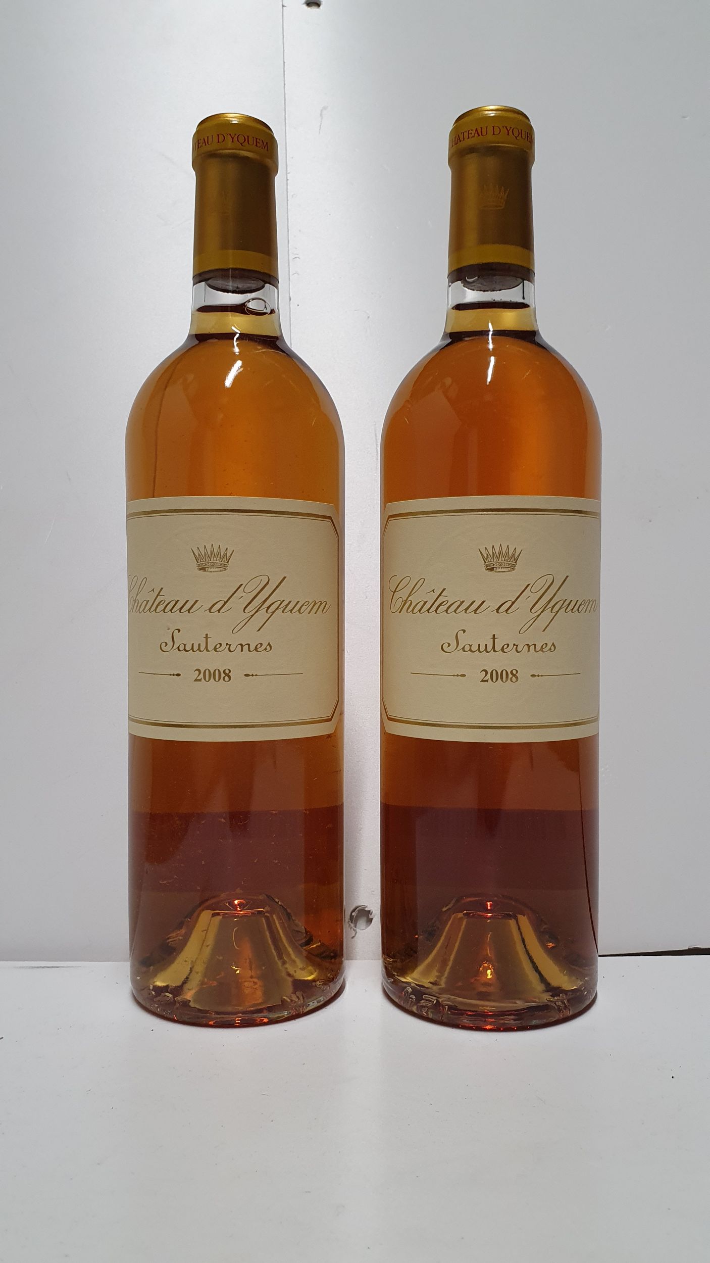 6 bouteilles CHAMPAGNE :  | H&ocirc;tel Des Ventes de Monte-Carlo
