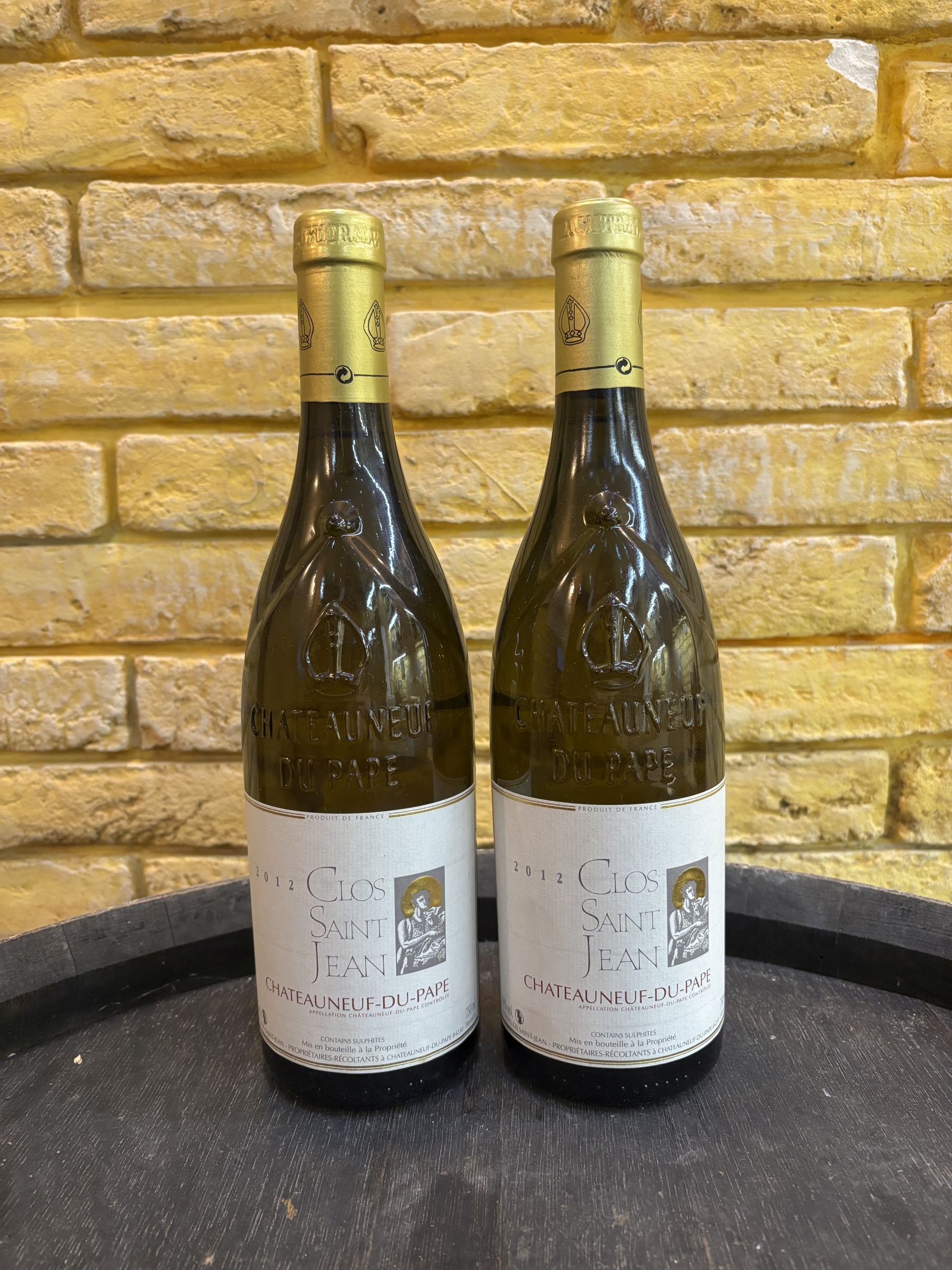 2 bouteilles BLANCS DIVERS :  | H&ocirc;tel Des Ventes de Monte-Carlo