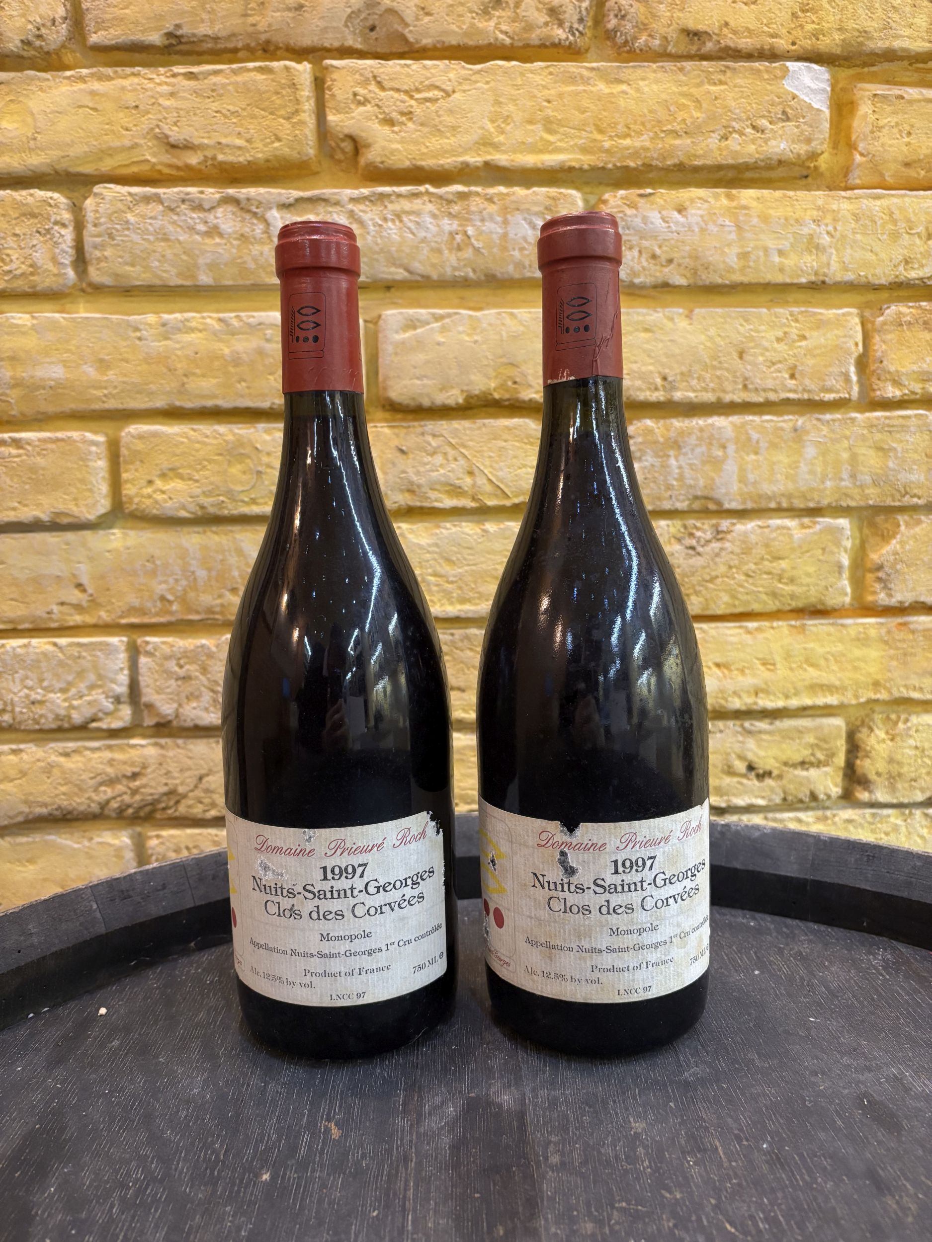 2 bouteilles BLANCS DIVERS :  | H&ocirc;tel Des Ventes de Monte-Carlo