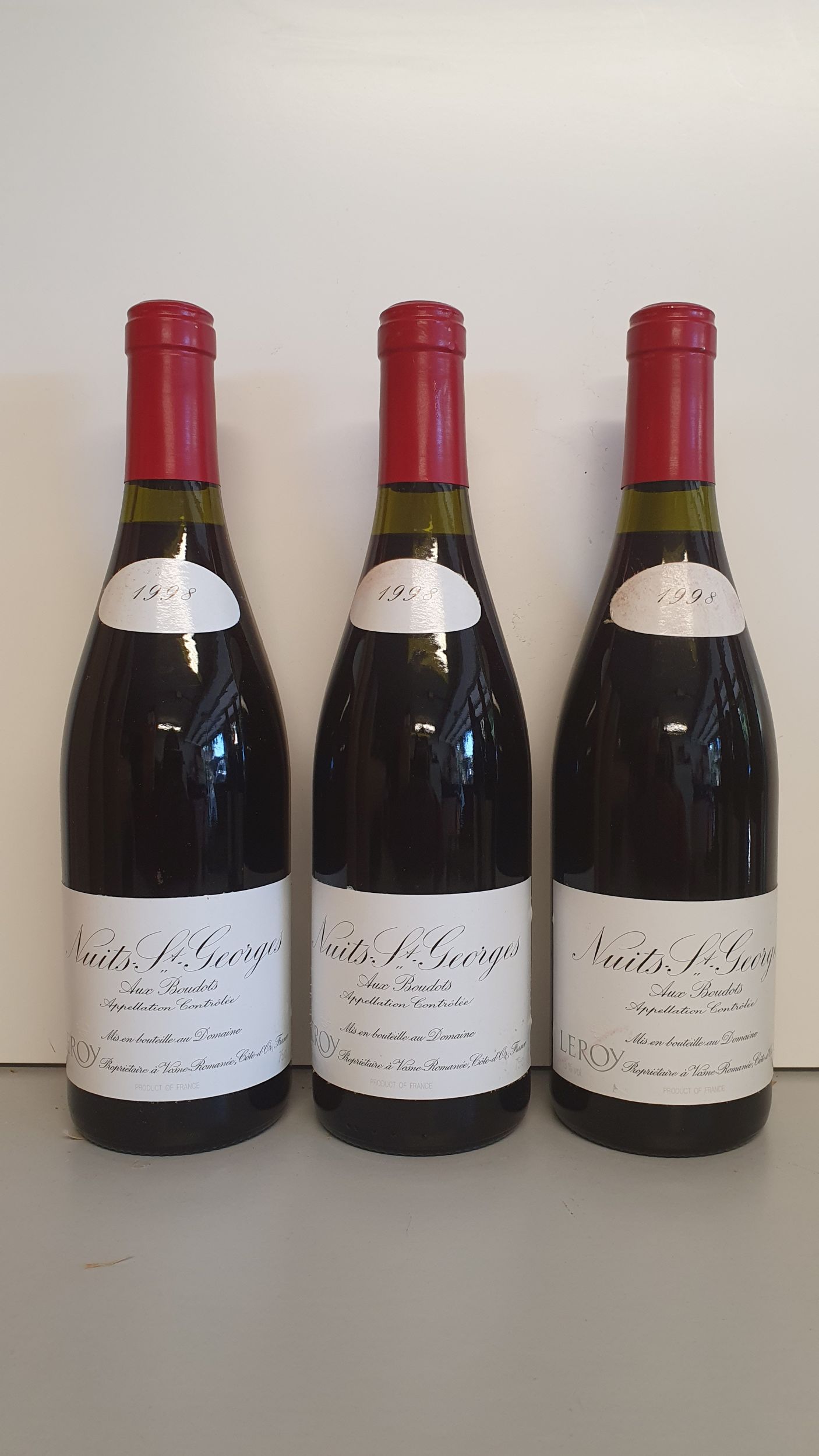 2 bouteilles BLANCS DIVERS :  | H&ocirc;tel Des Ventes de Monte-Carlo