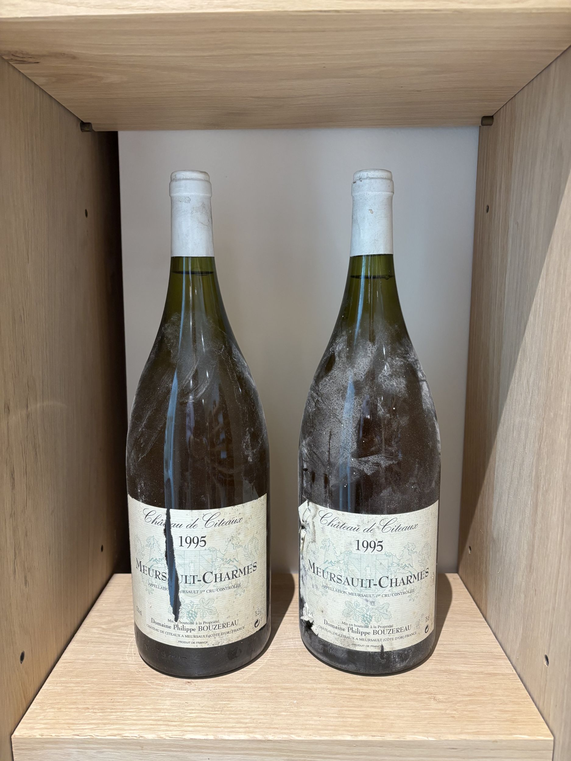 2 bouteilles BLANCS DIVERS :  | H&ocirc;tel Des Ventes de Monte-Carlo