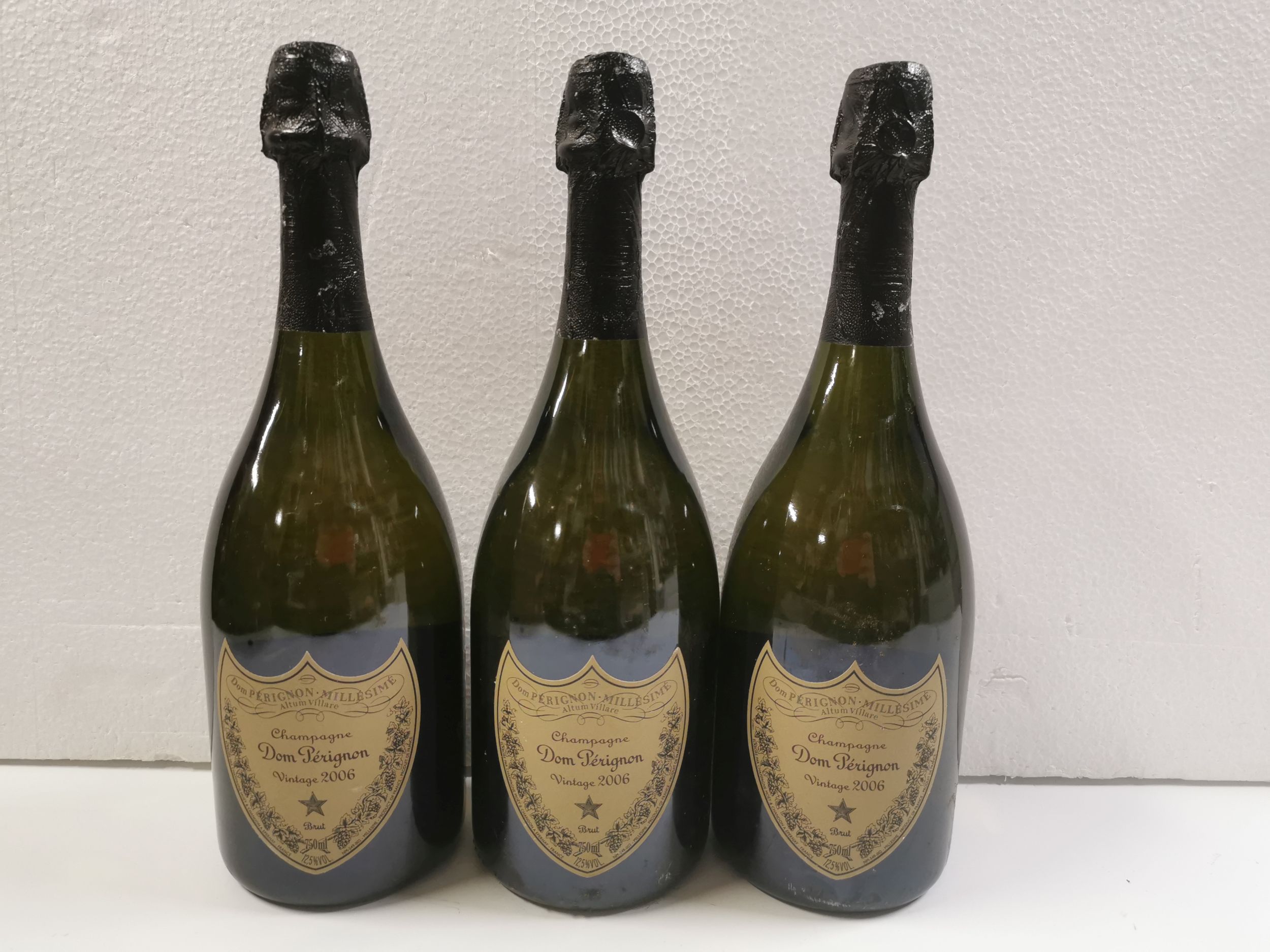 4 bouteilles :  | H&ocirc;tel Des Ventes de Monte-Carlo