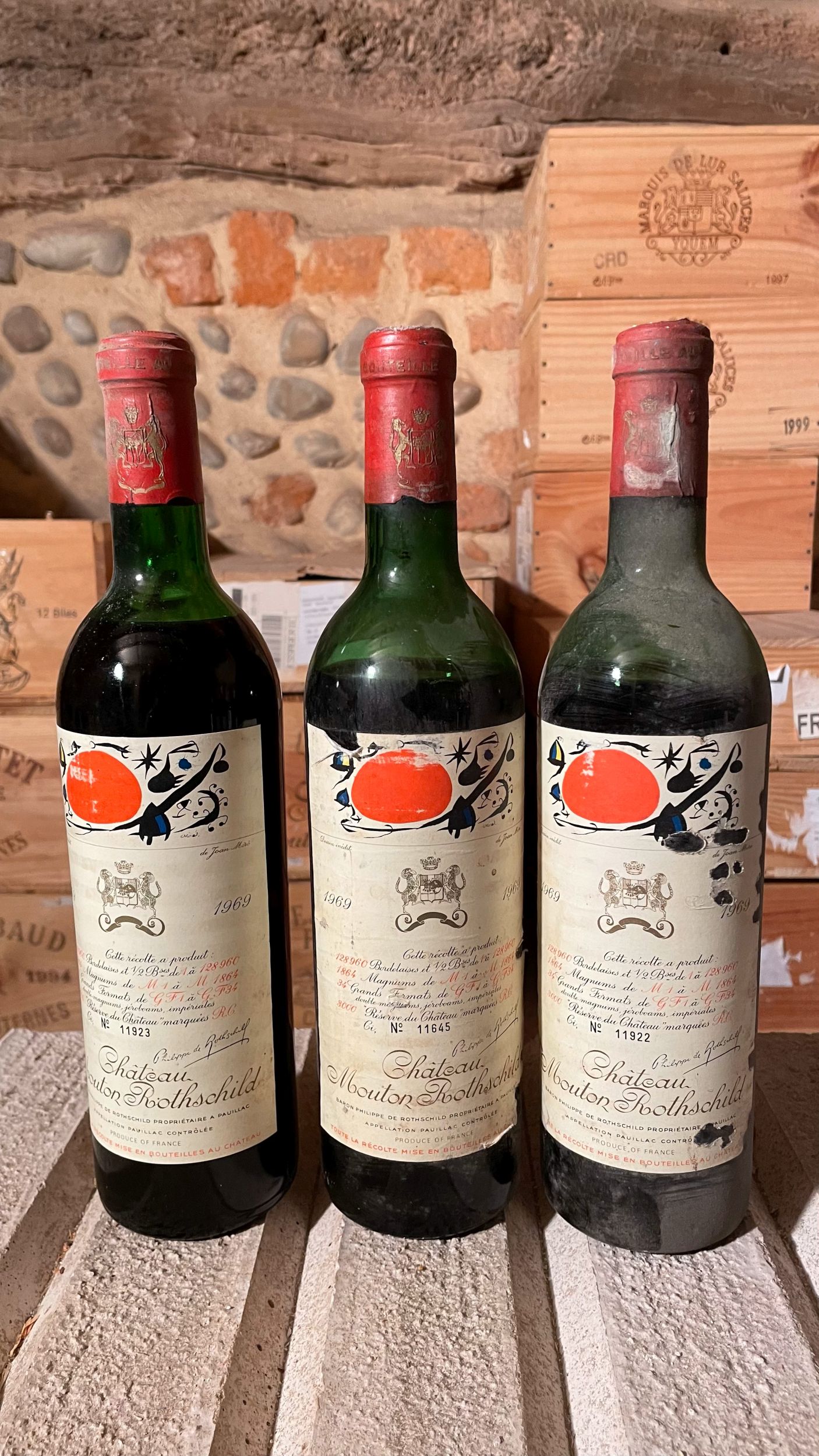 4 bouteilles :  | H&ocirc;tel Des Ventes de Monte-Carlo