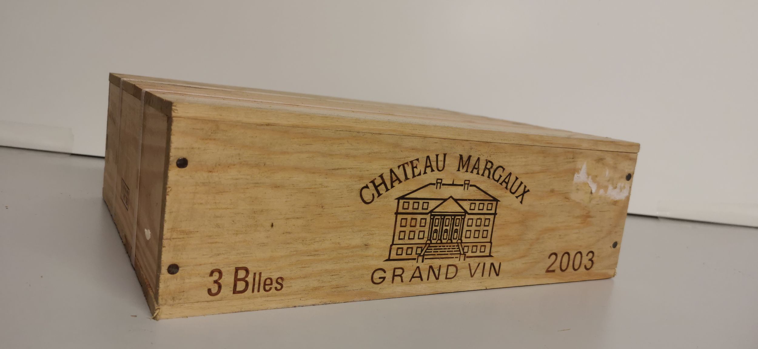 4 bouteilles :  | H&ocirc;tel Des Ventes de Monte-Carlo