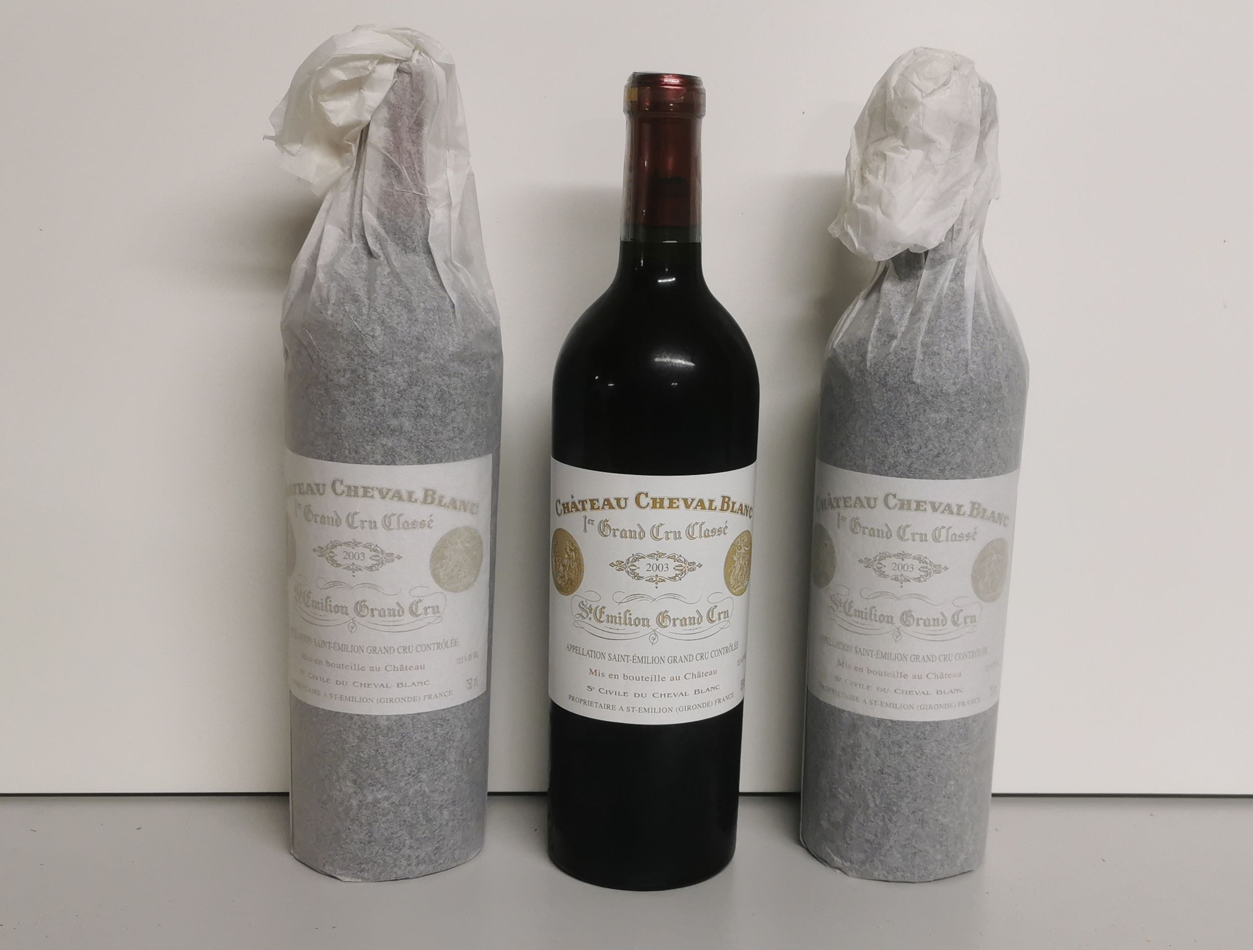 4 bouteilles :  | H&ocirc;tel Des Ventes de Monte-Carlo