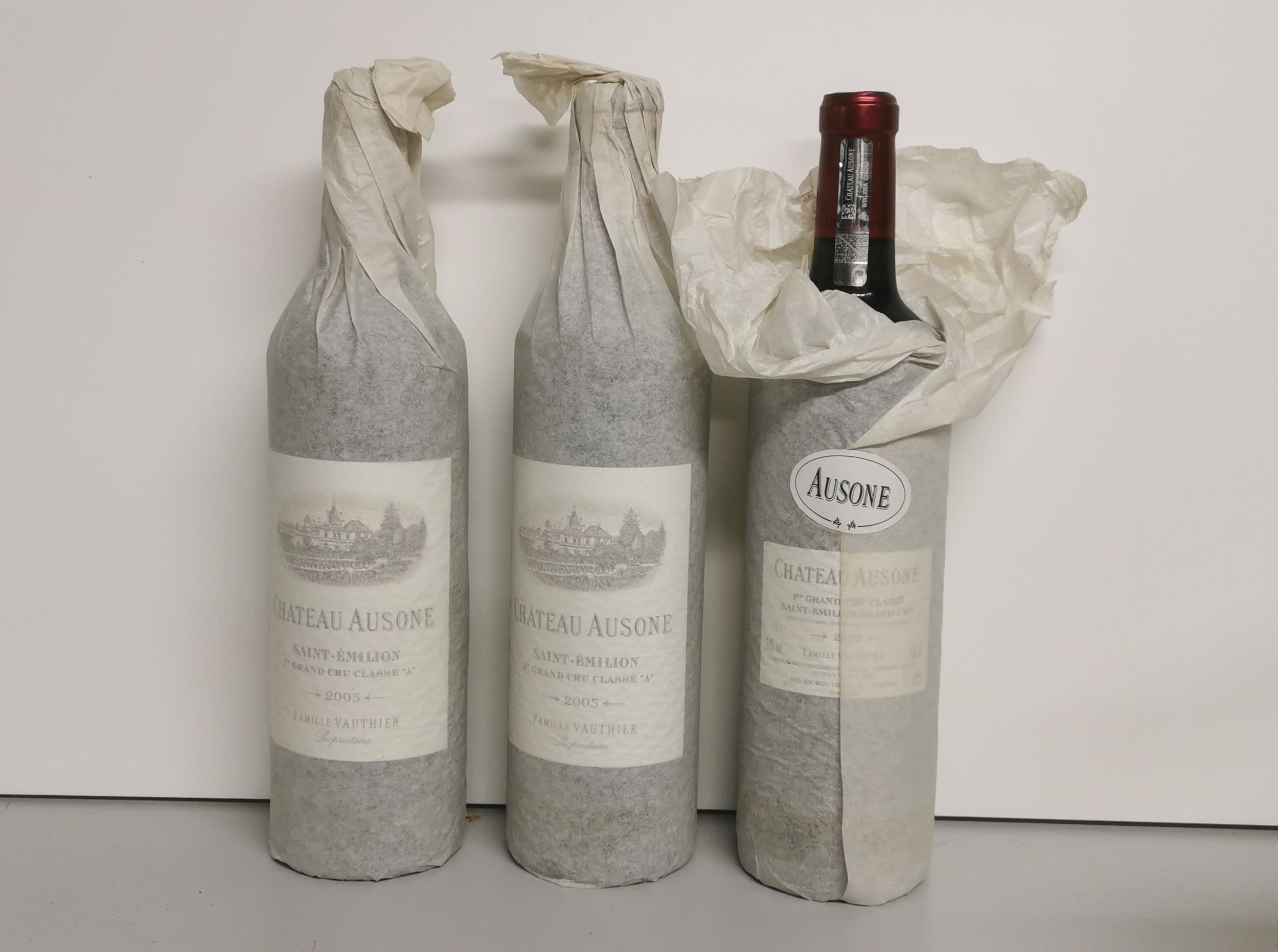 4 bouteilles :  | H&ocirc;tel Des Ventes de Monte-Carlo