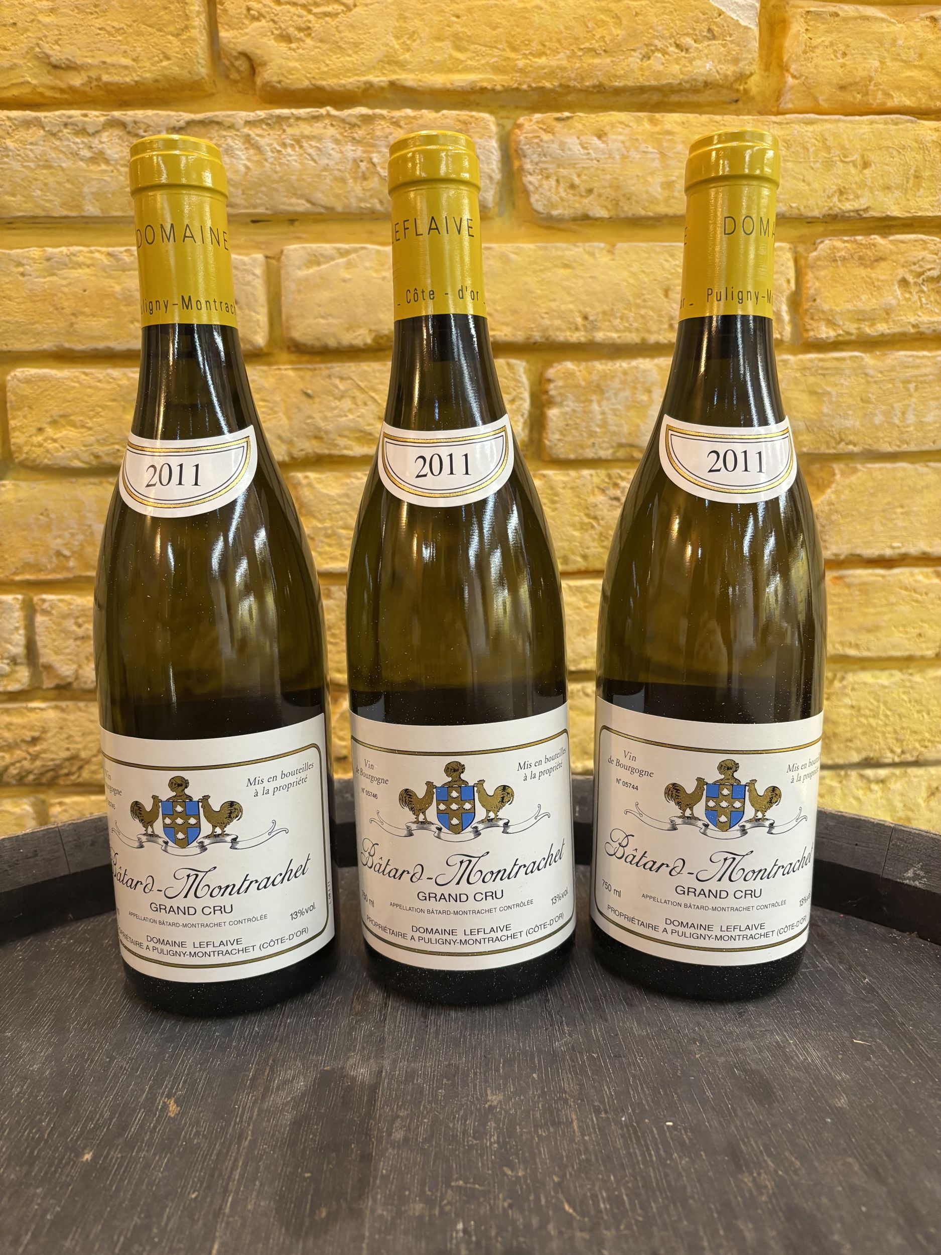2 bouteilles BLANCS DIVERS :  | H&ocirc;tel Des Ventes de Monte-Carlo