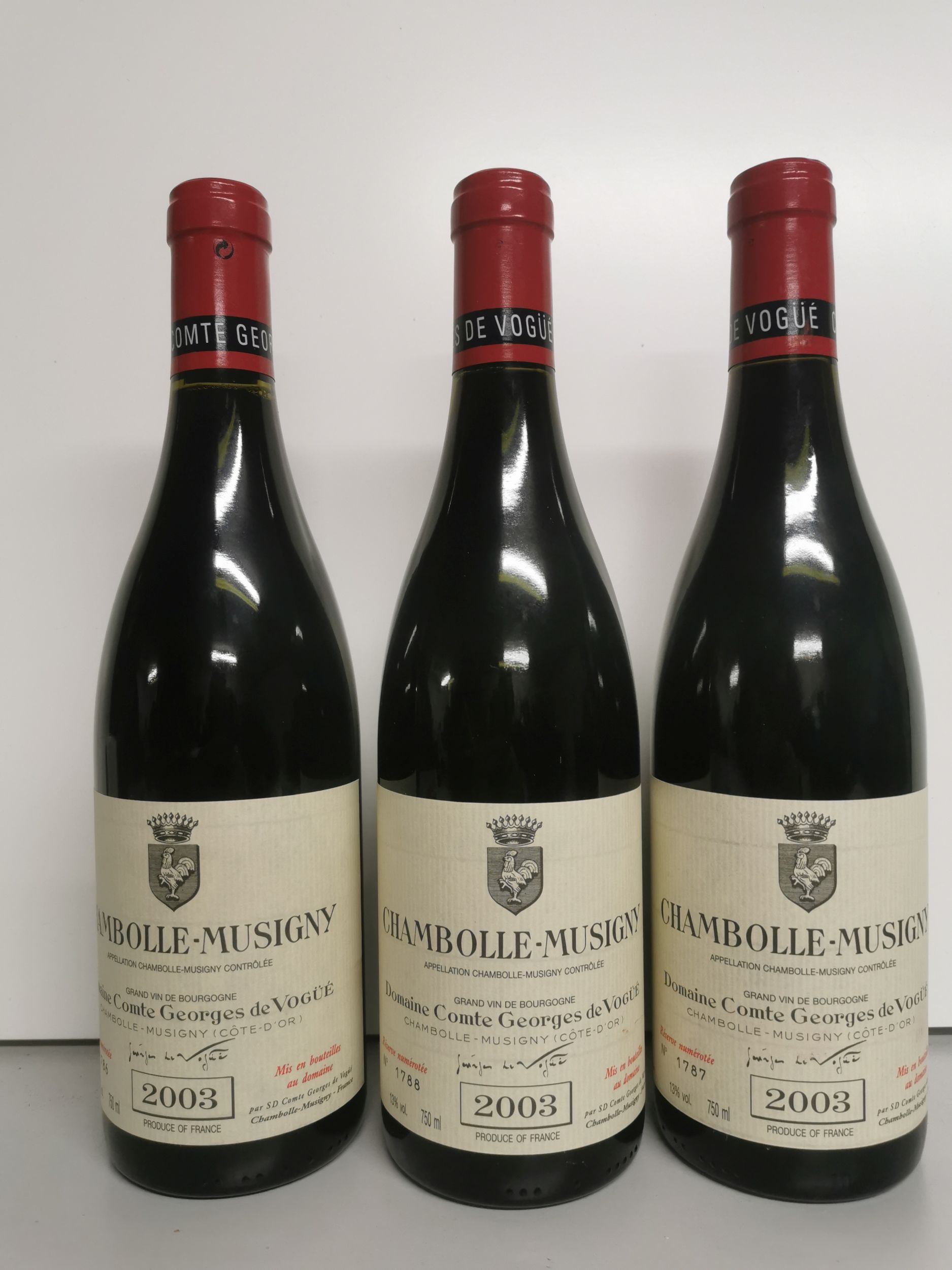 4 bouteilles BOURGOGNE:  | H&ocirc;tel Des Ventes de Monte-Carlo