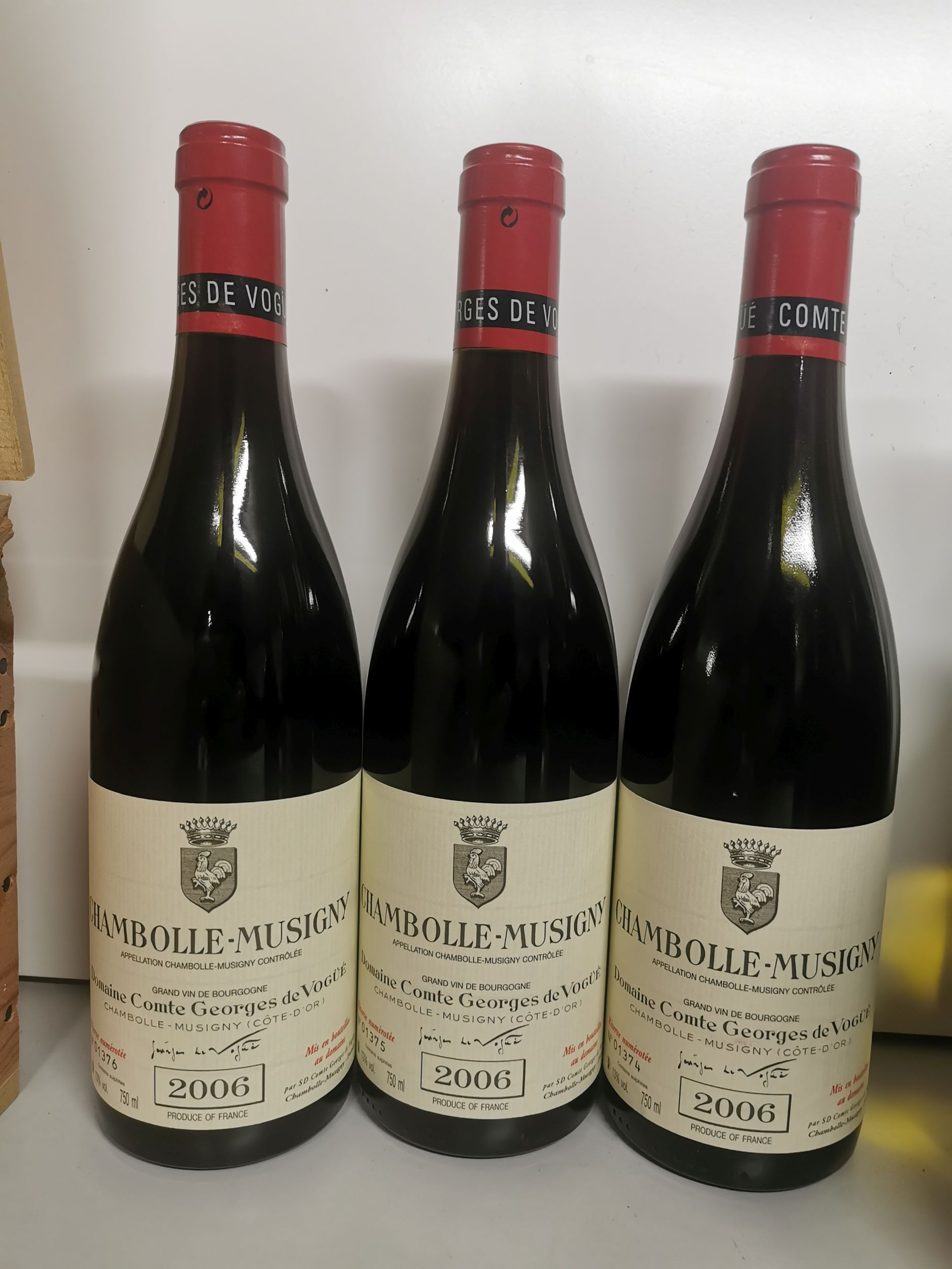 3 bouteilles  POMMARD :  | H&ocirc;tel Des Ventes de Monte-Carlo