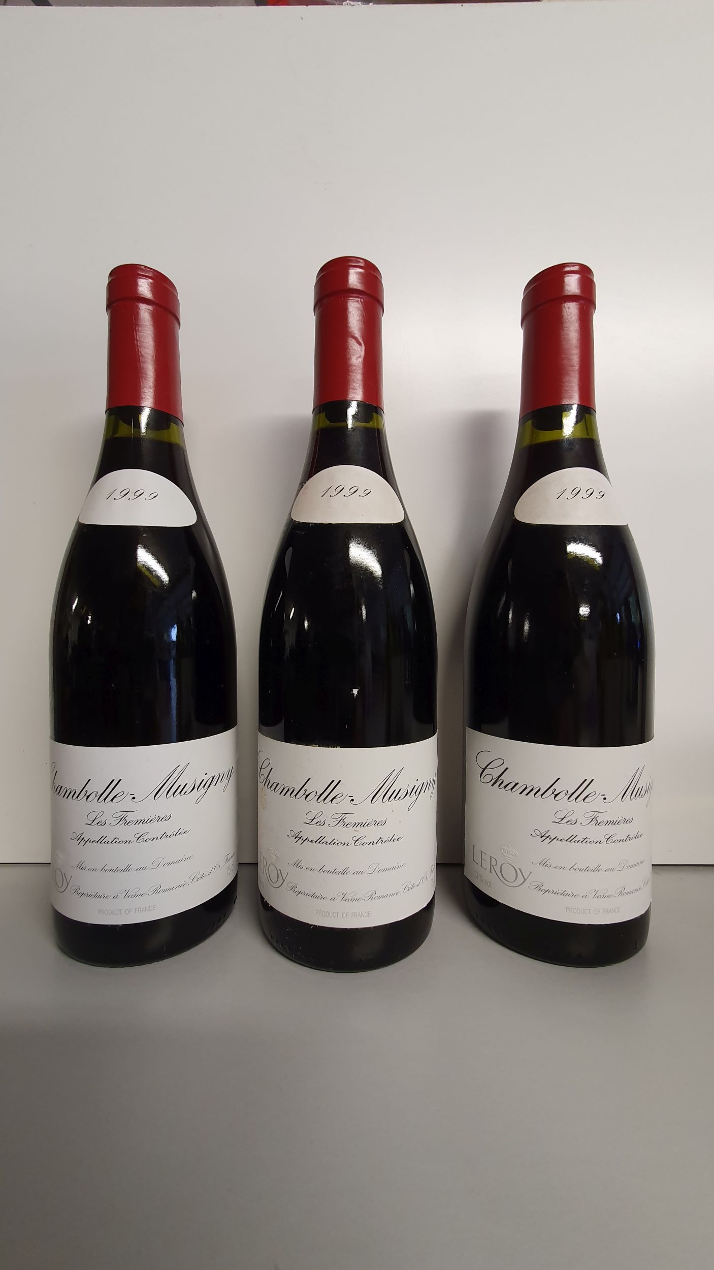 2 bouteilles BLANCS DIVERS :  | H&ocirc;tel Des Ventes de Monte-Carlo