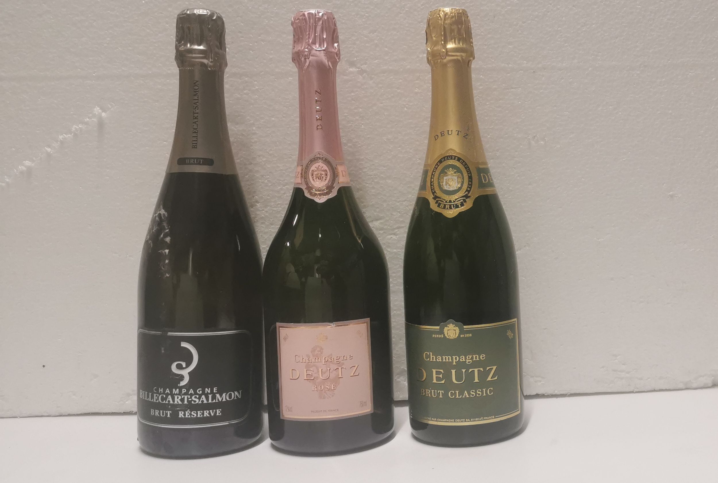 6 bouteilles CHAMPAGNE :  | H&ocirc;tel Des Ventes de Monte-Carlo
