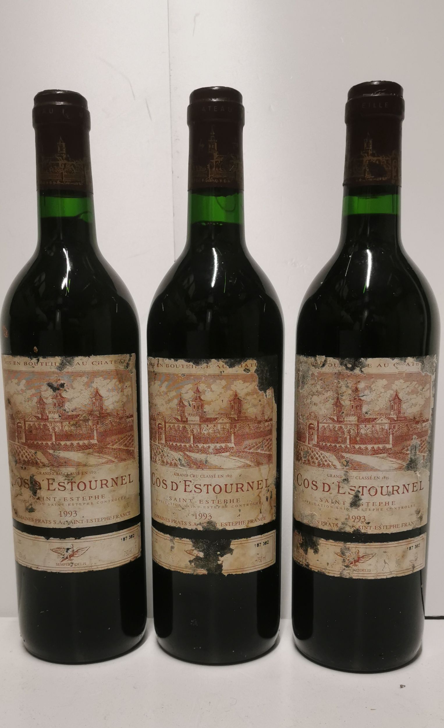 6 bouteilles CHAMPAGNE :  | H&ocirc;tel Des Ventes de Monte-Carlo