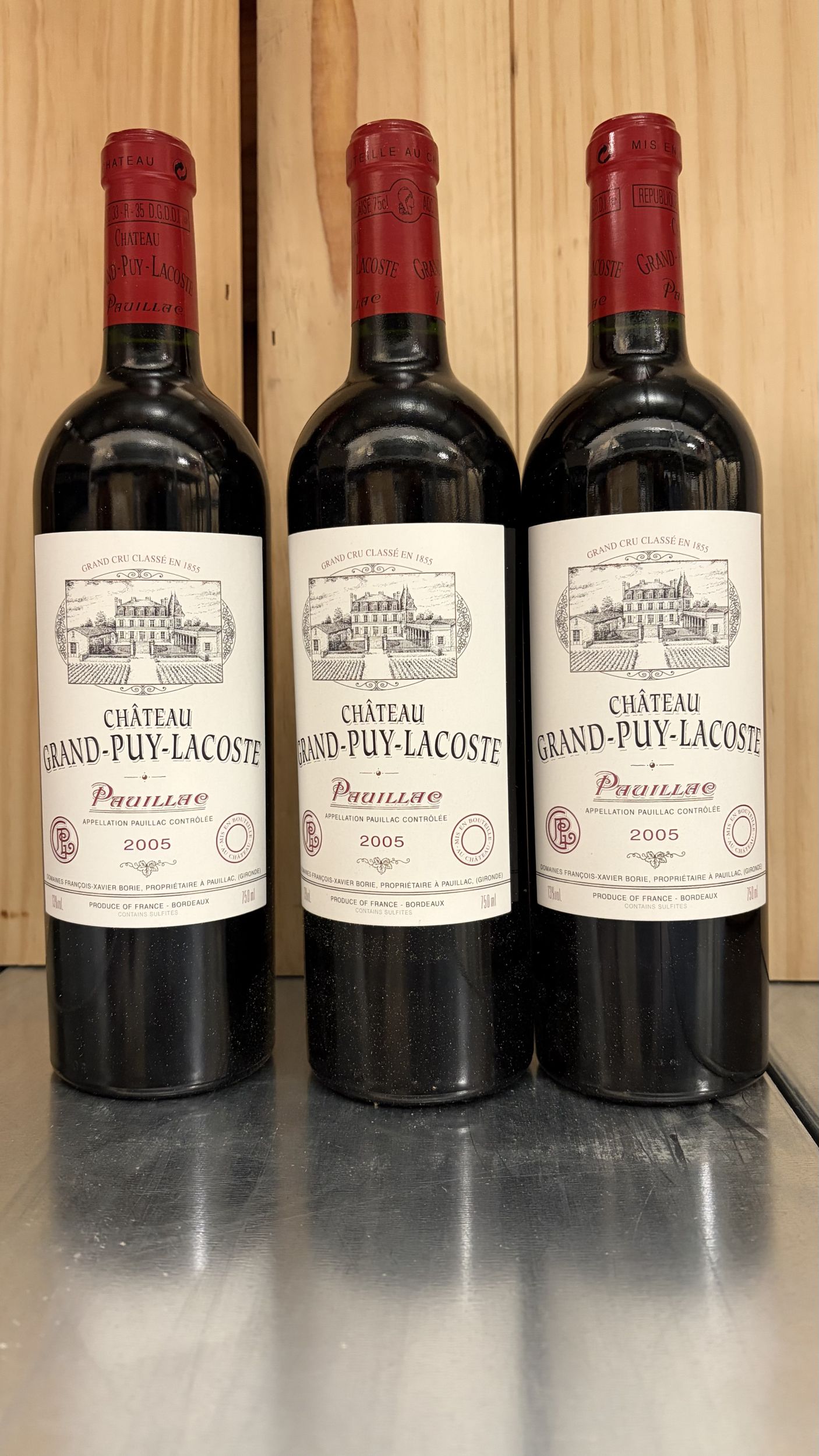 1  bouteille  PETRUS,:  | H&ocirc;tel Des Ventes de Monte-Carlo