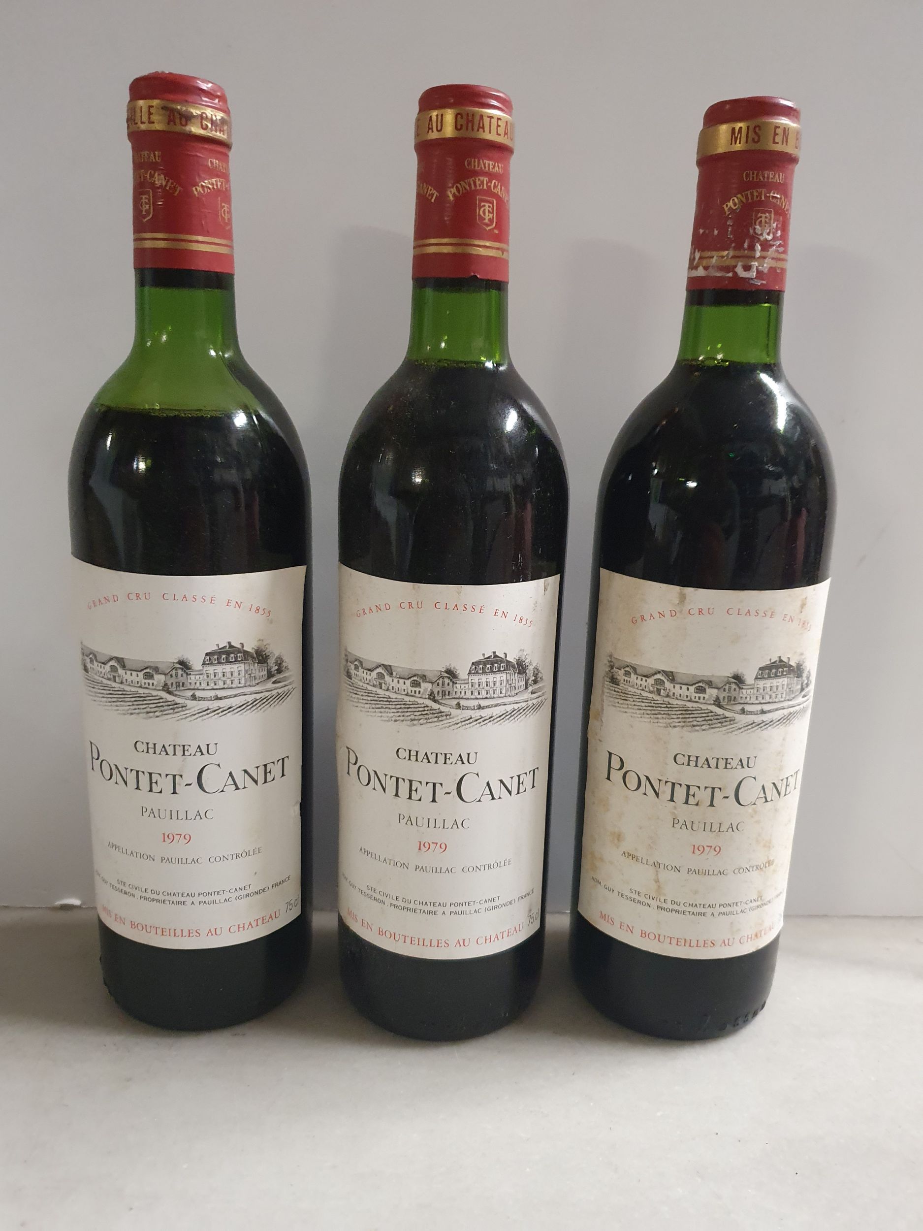 2 bouteilles BLANCS DIVERS :  | H&ocirc;tel Des Ventes de Monte-Carlo